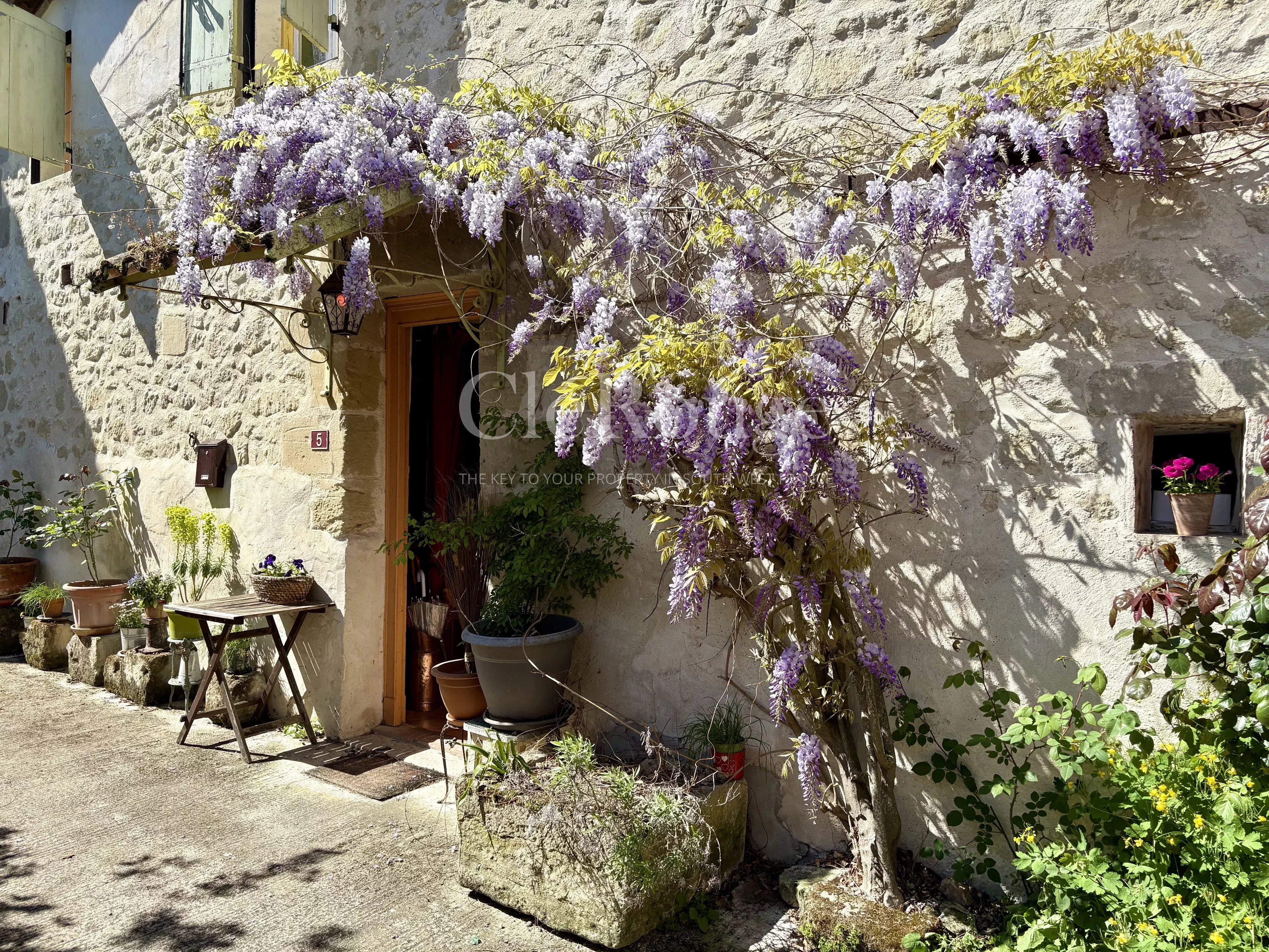 House in Miramont-de-Guyenne - view 1