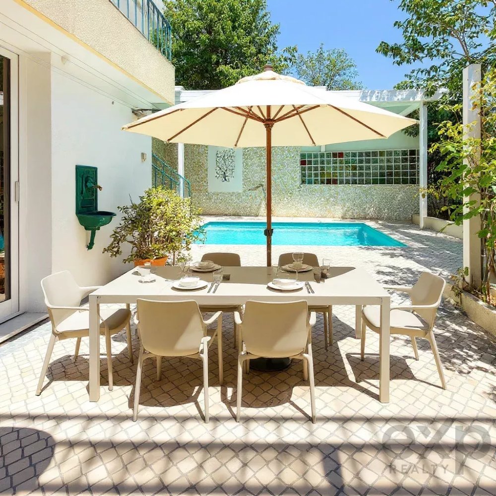 A UNIQUE OPPORTUNITY TO INVEST IN PENHA DE FRANÇA!