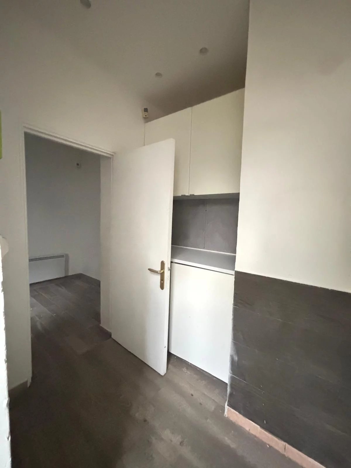 Local commercial - Image Array