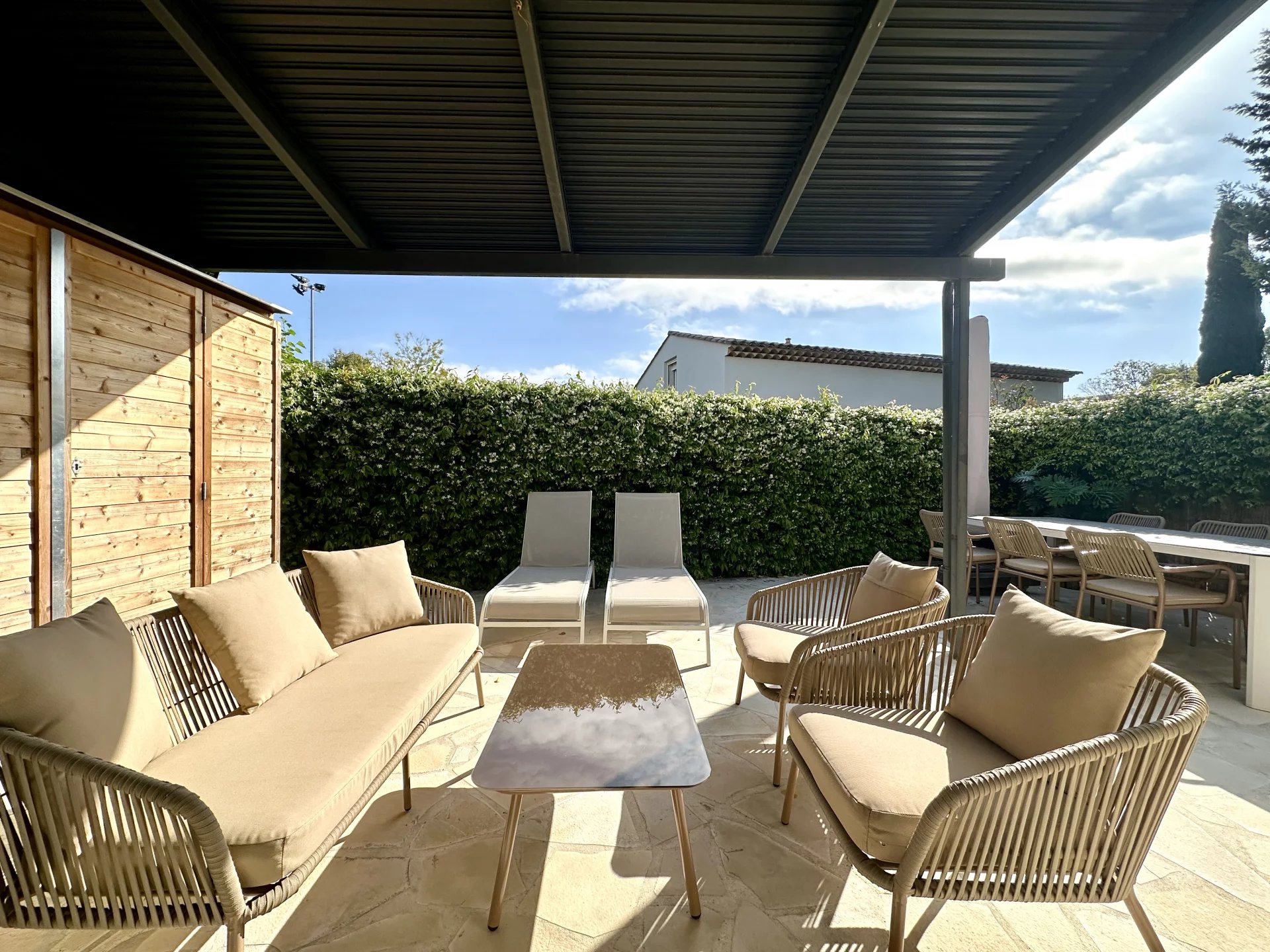 Agence immobilière de 