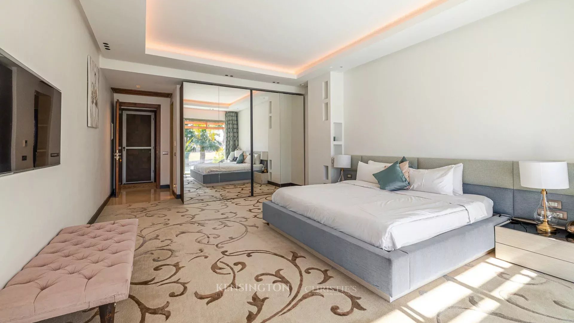 6 Bedroom Villa/Townhouse's Image 58