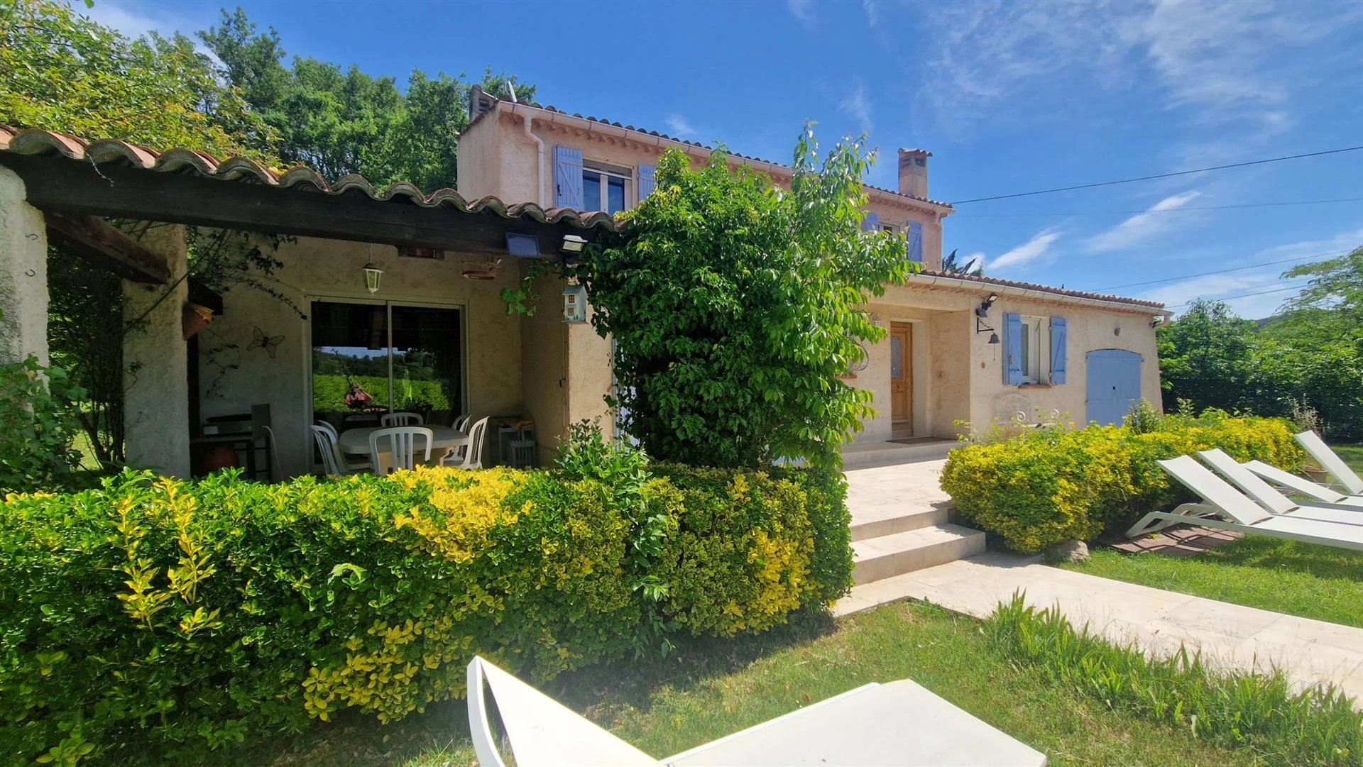 SUPERB ENTRECASTEAUX HOUSE 3 BEDROOMS