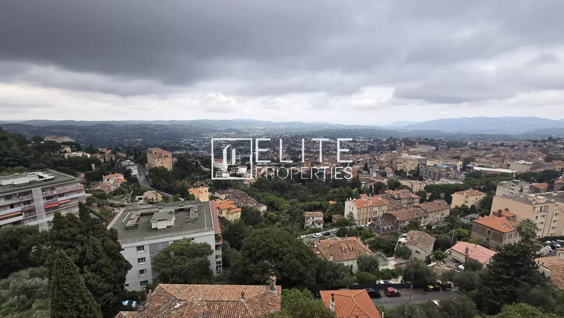 APPARTEMENT 3 PIÈCES VUE MER – GRASSE