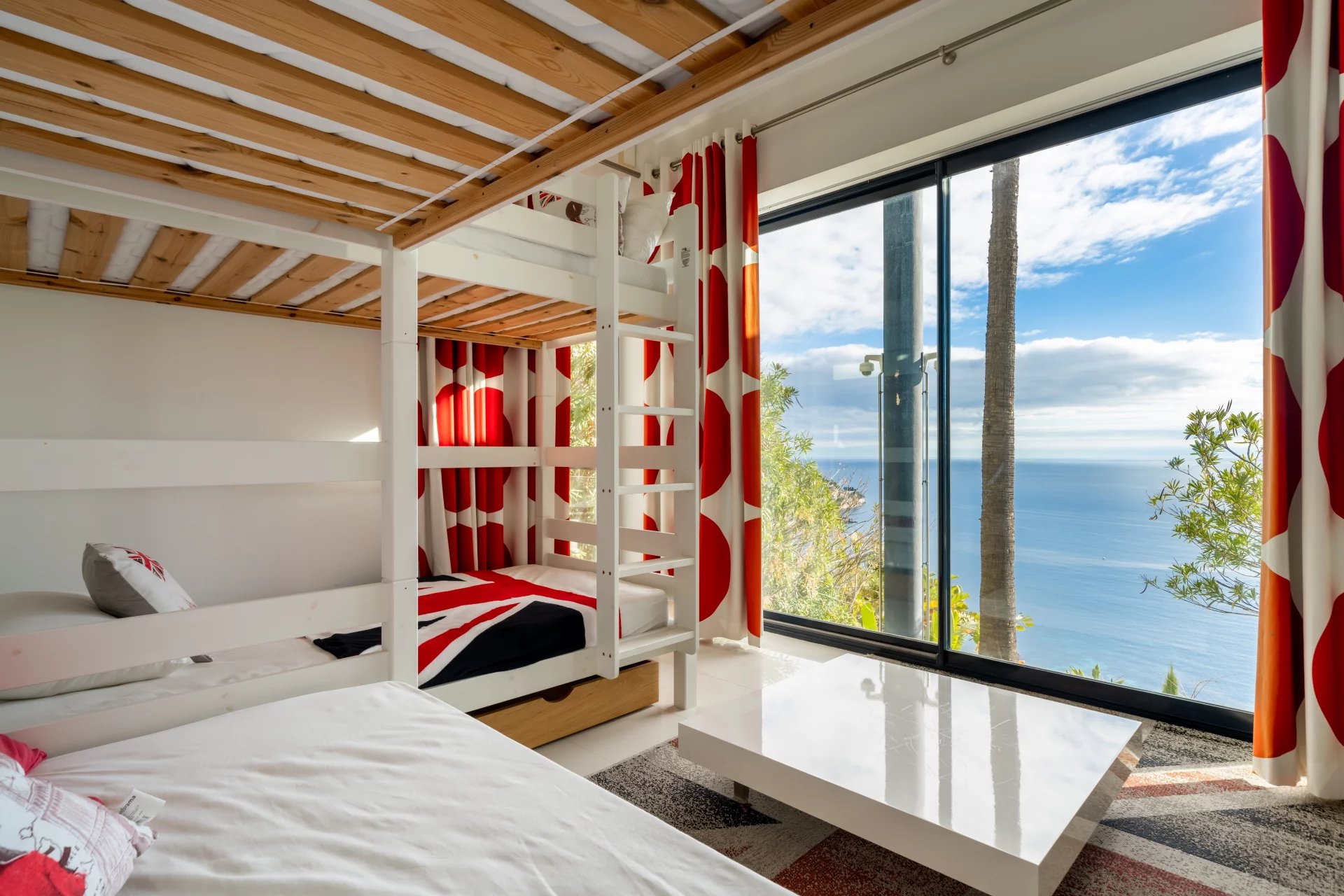 Exceptional Contemporary Villa with Panoramic Sea Views