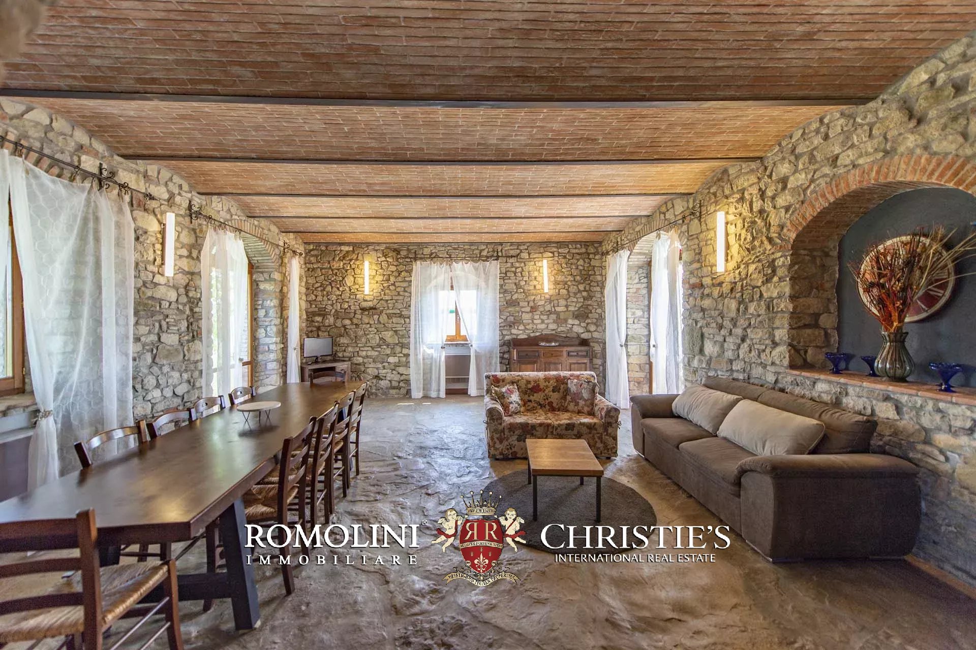 10 Bedroom Villa/Townhouse's Image 39