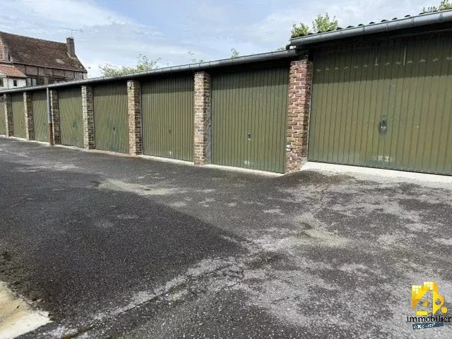 Local commercial à louer, 13 m², Compiègne