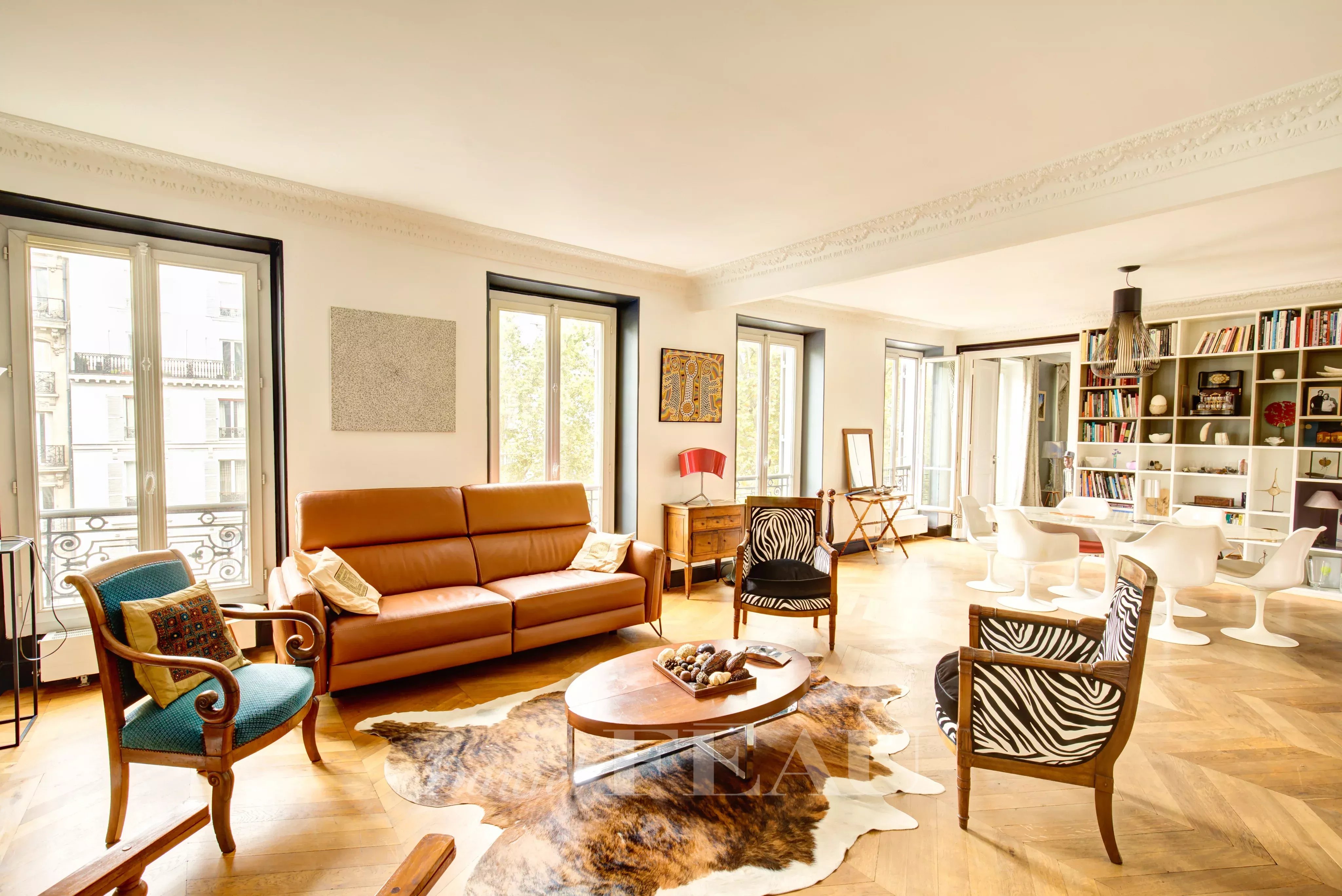 Sale Apartment Paris 17th