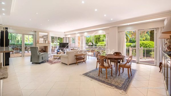 Prestige Apartment 170m2 — photo 2