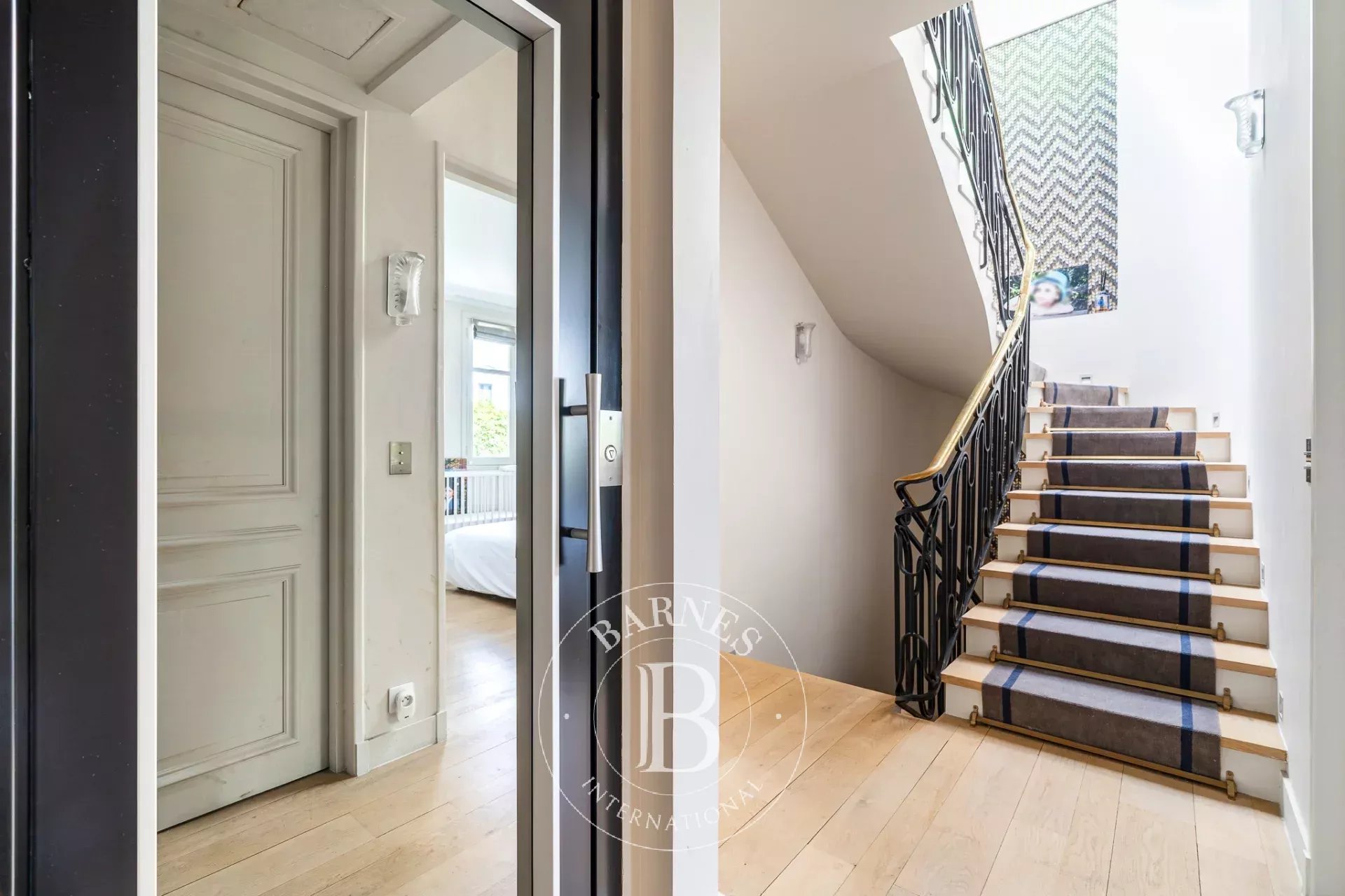Paris  - Maison 10 Pi&egrave;ces 3 Chambres - picture 14