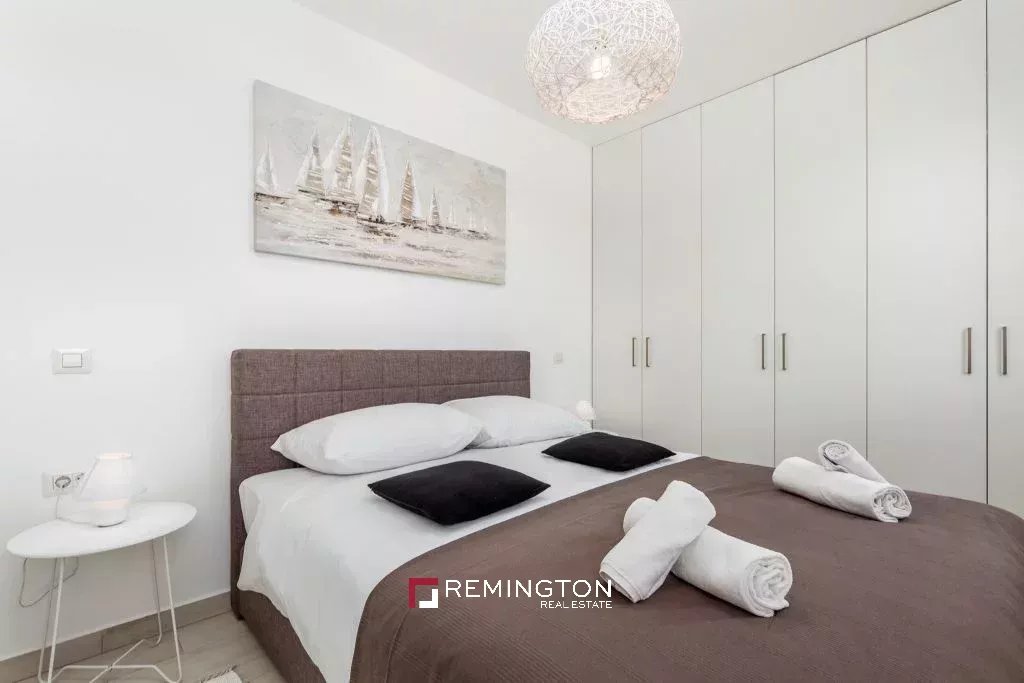 7 Bedroom Villa/Townhouse's Image 16