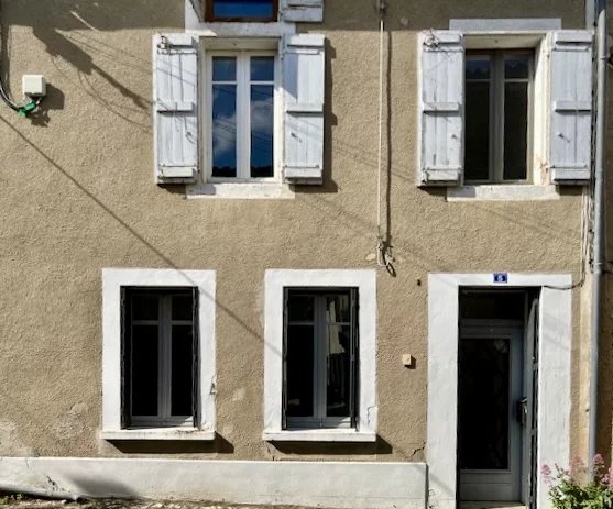 Sale Village house Saint-Clar
