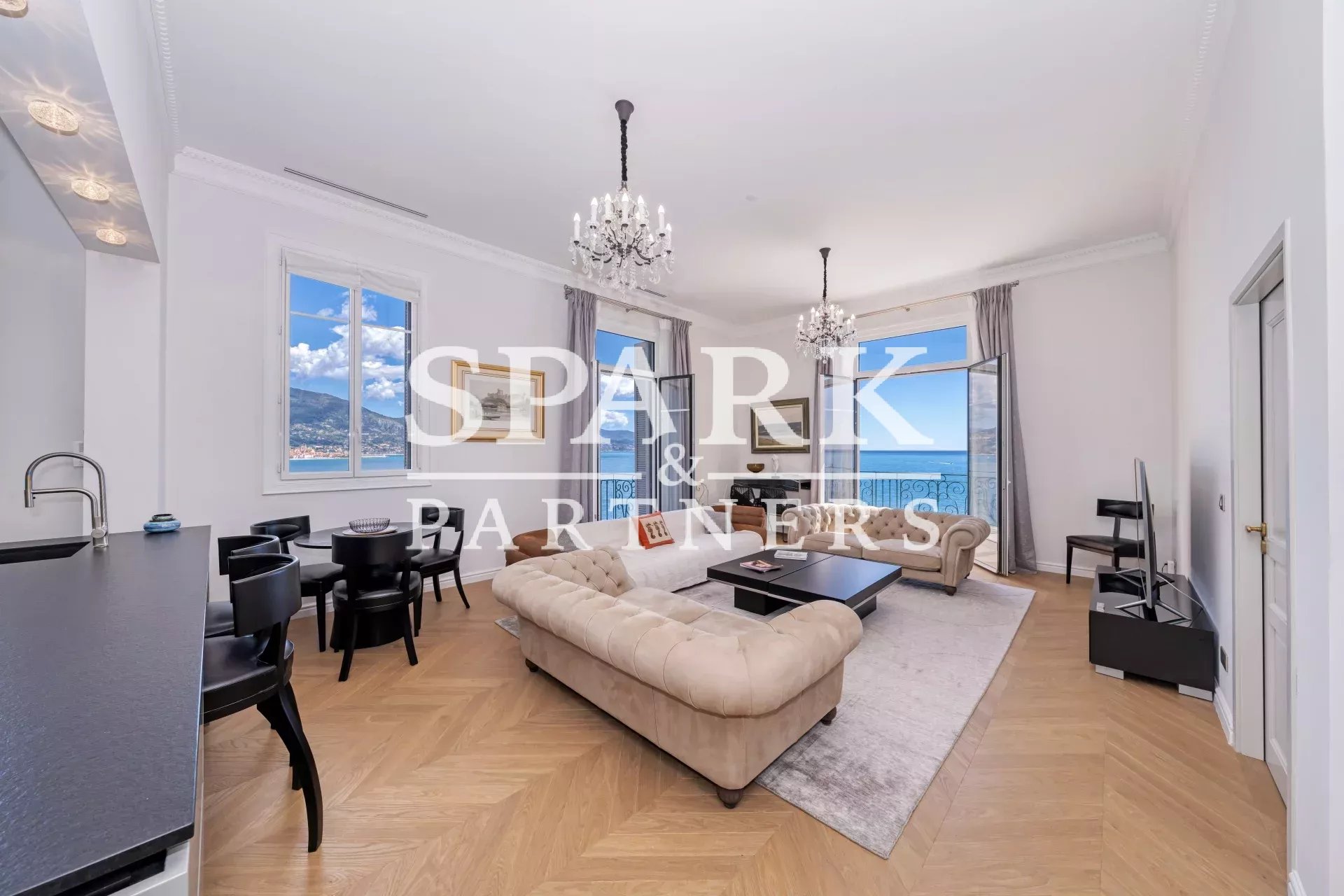 Sublime appartement 4 pièces vue imprenable sur la mer