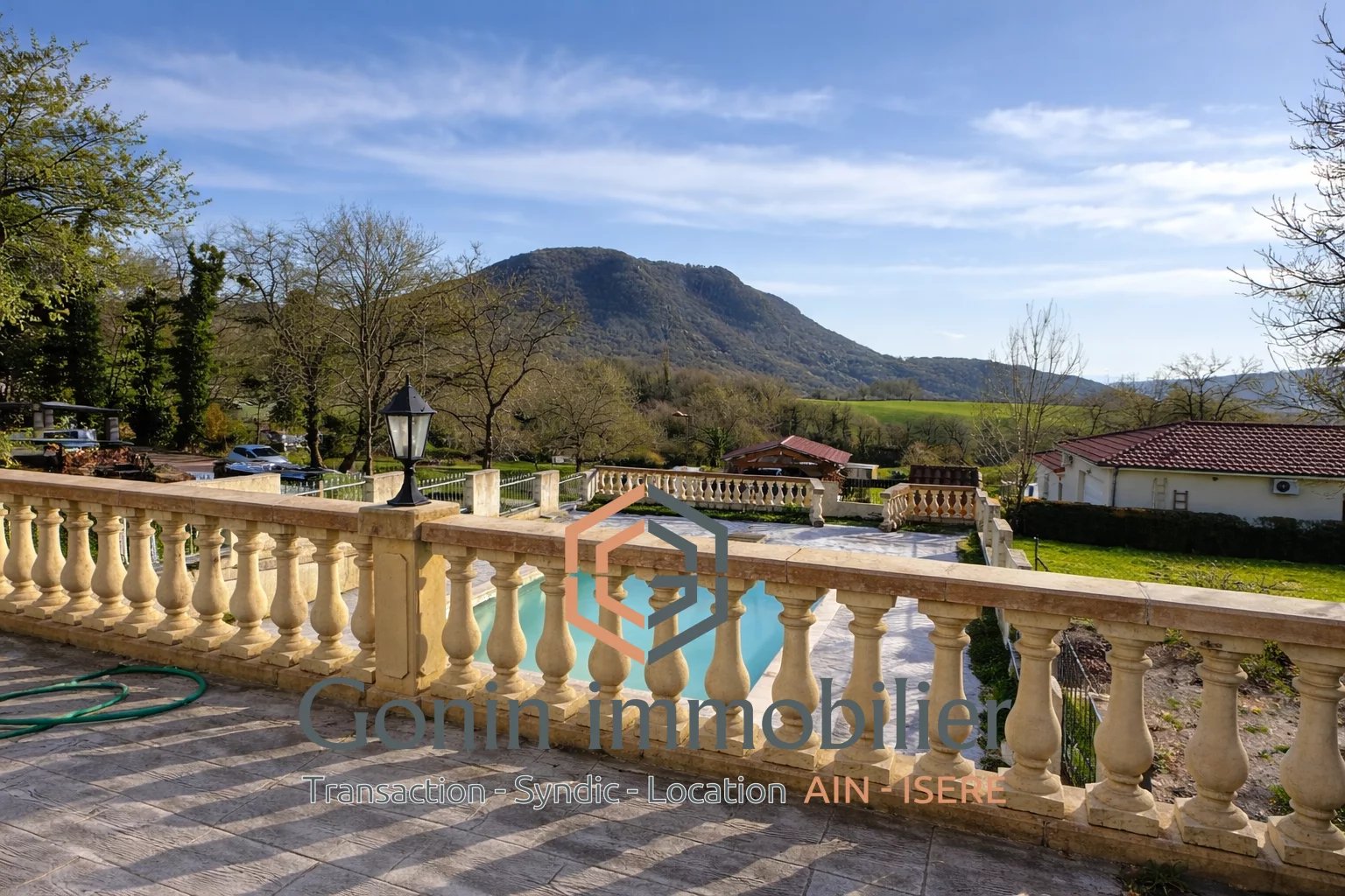 Agence immobilière de 