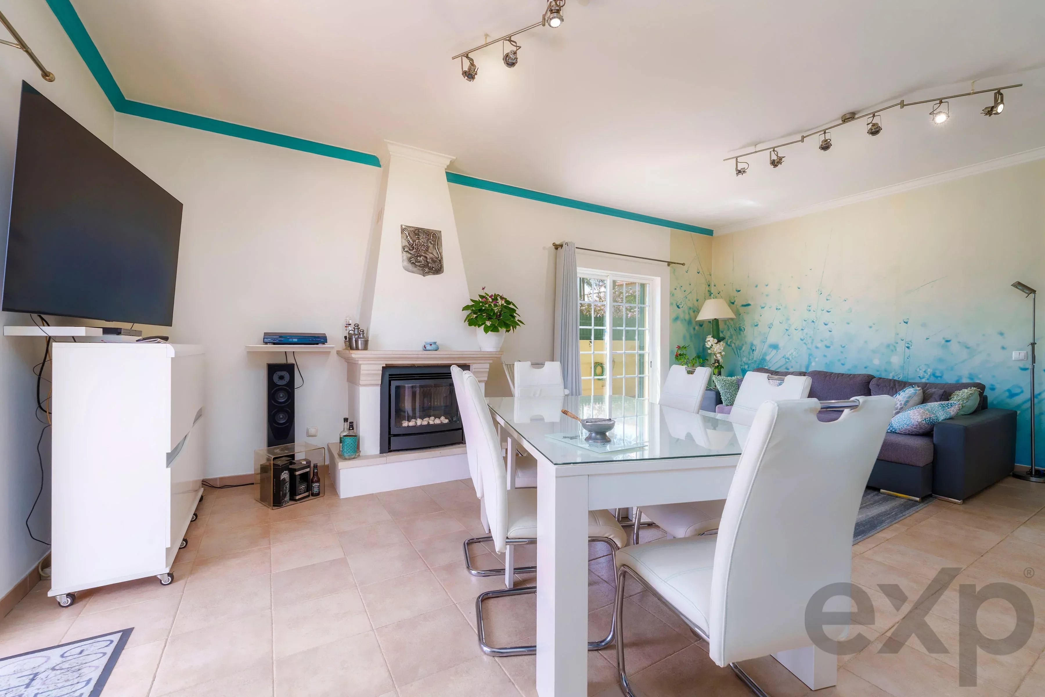 A fantastic, charming 4-bedroom villa with a garden and swimming pool on the outskirts of Olhão 87006245 image 14