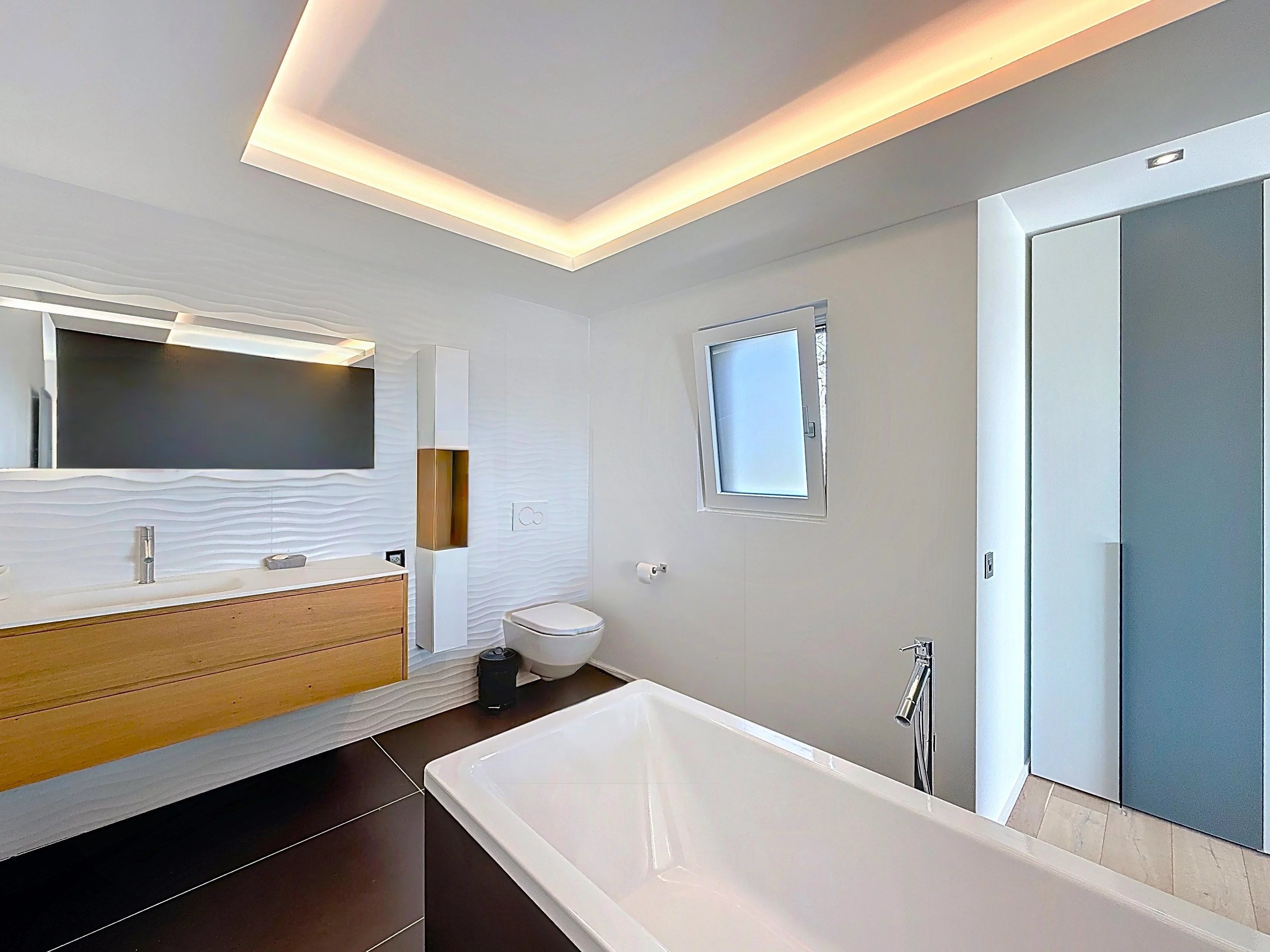 Luxe, modernité et vue imprenable sur le Lac !