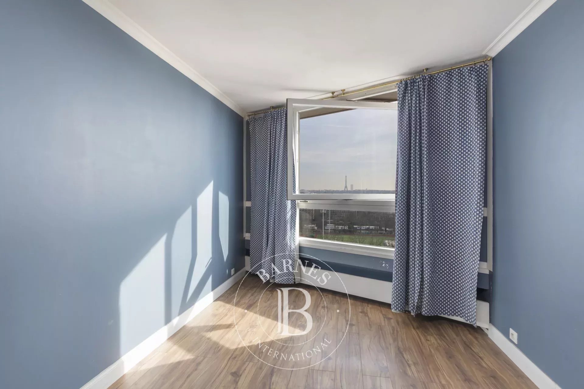 Daire Puteaux - picture 15