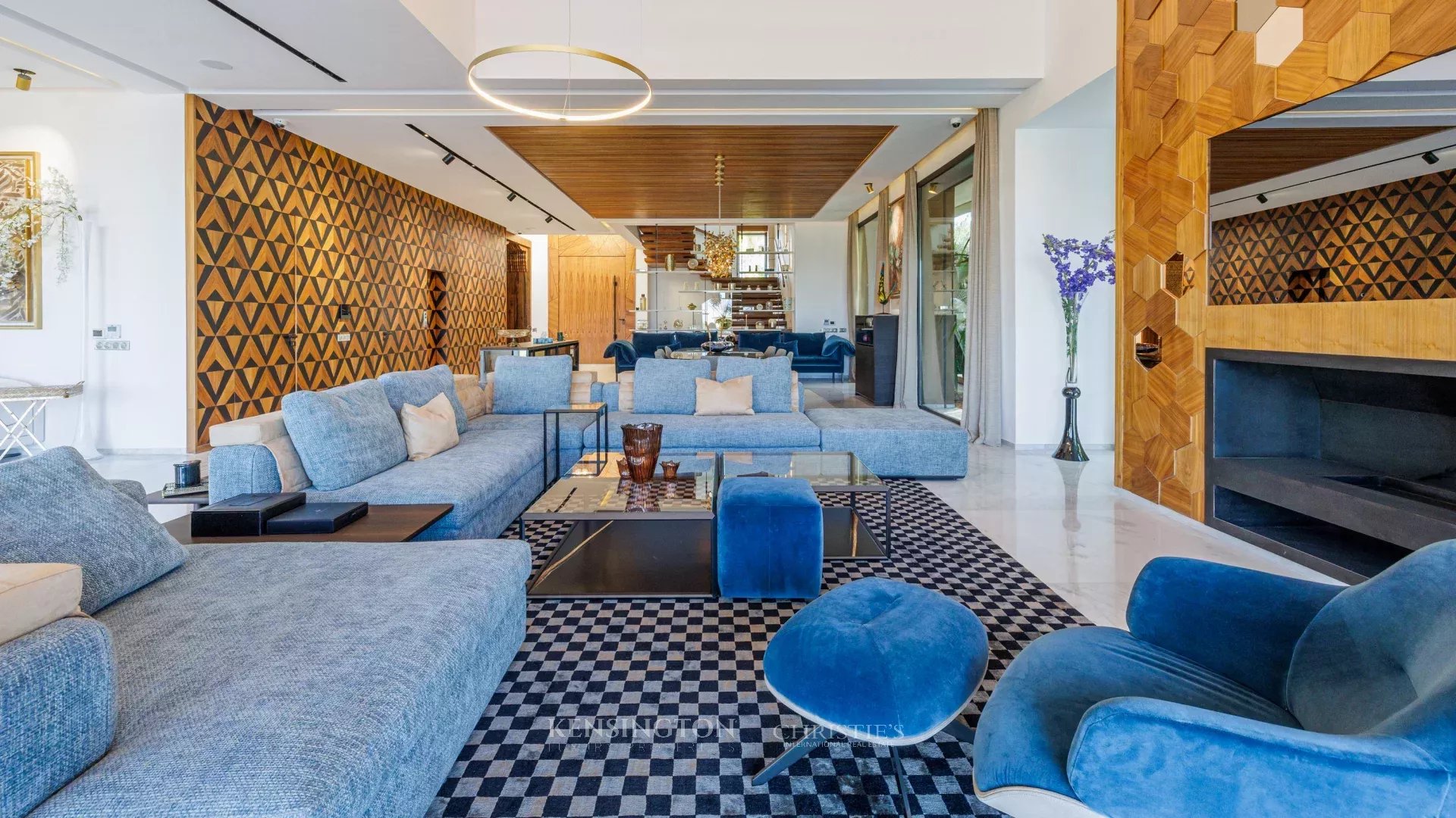 5 Bedroom Villa/Townhouse's Image 6