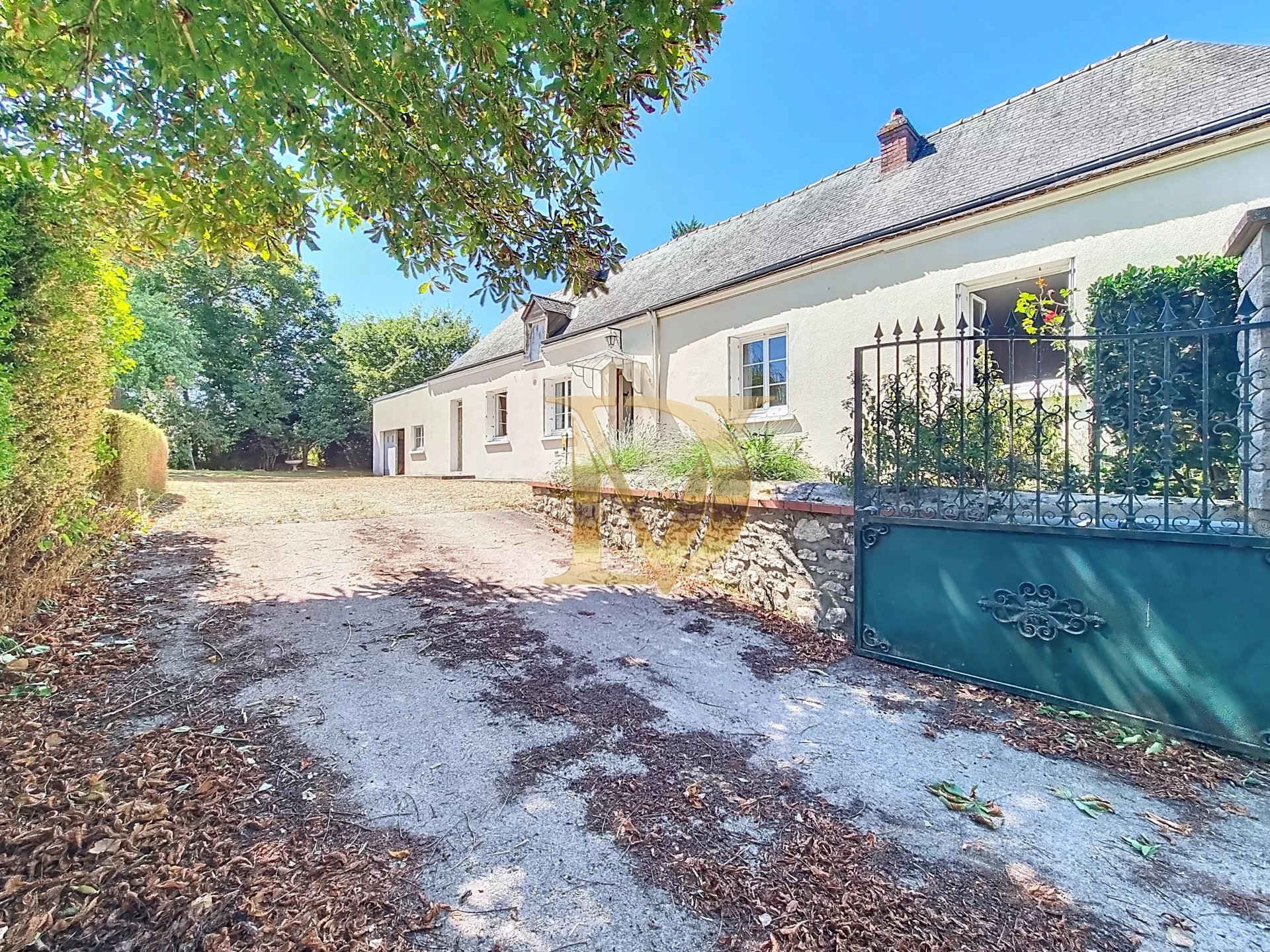 Longère tourangelle à vendre à Luzillé