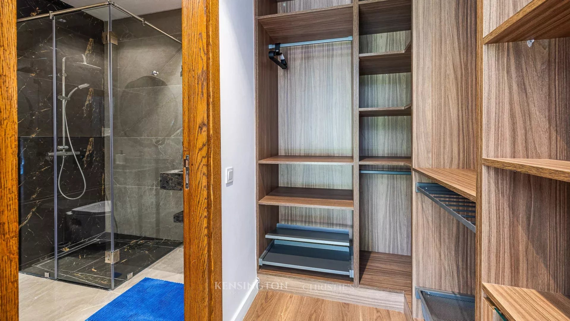 4 Bedroom Villa/Townhouse's Image 15