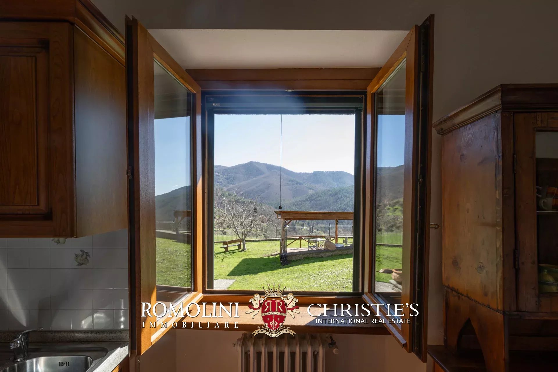 13 Bedroom Villa/Townhouse's Image 33