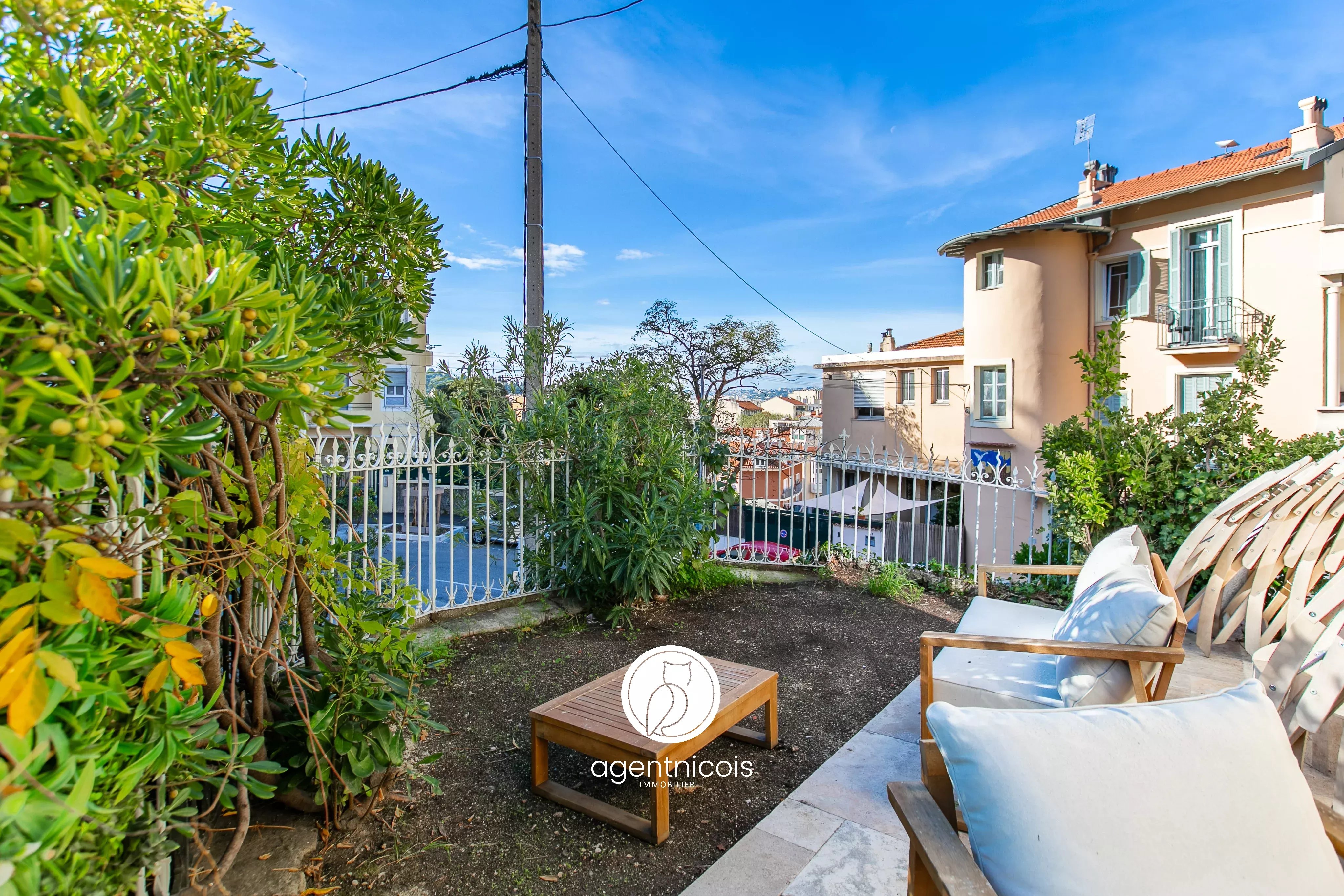 Agence immobilière de 