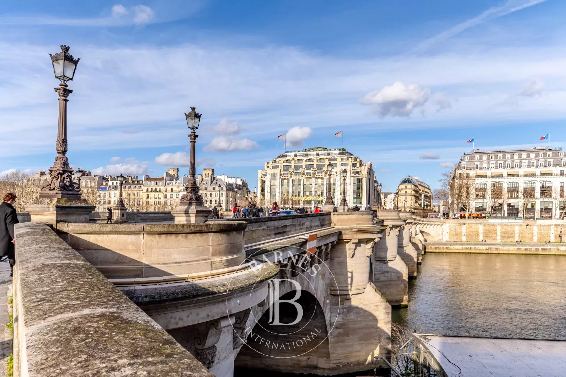 Appartement Paris 75001  -  ref 86721113 (picture 1)