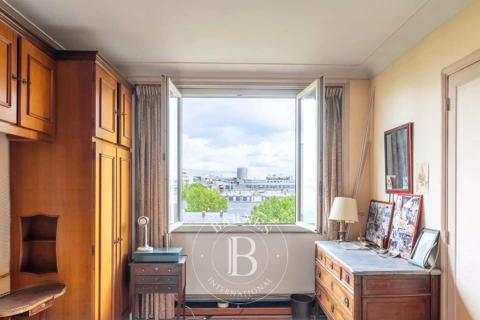 Paris 16 - Georges Mandel - Upper floor - unobstructed view - 3 bedrooms - picture 8