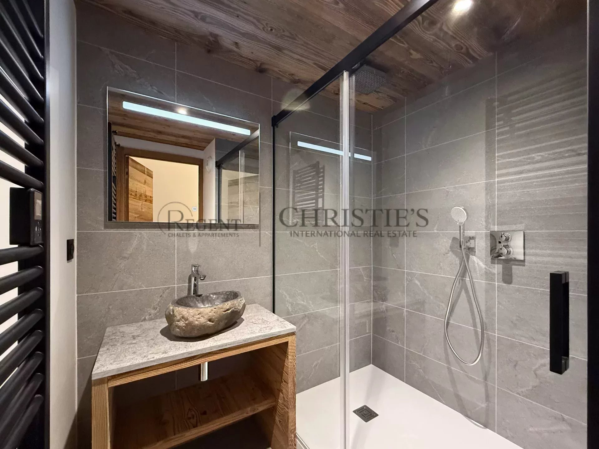 2 Bedroom Apartment/Flat's Image 9