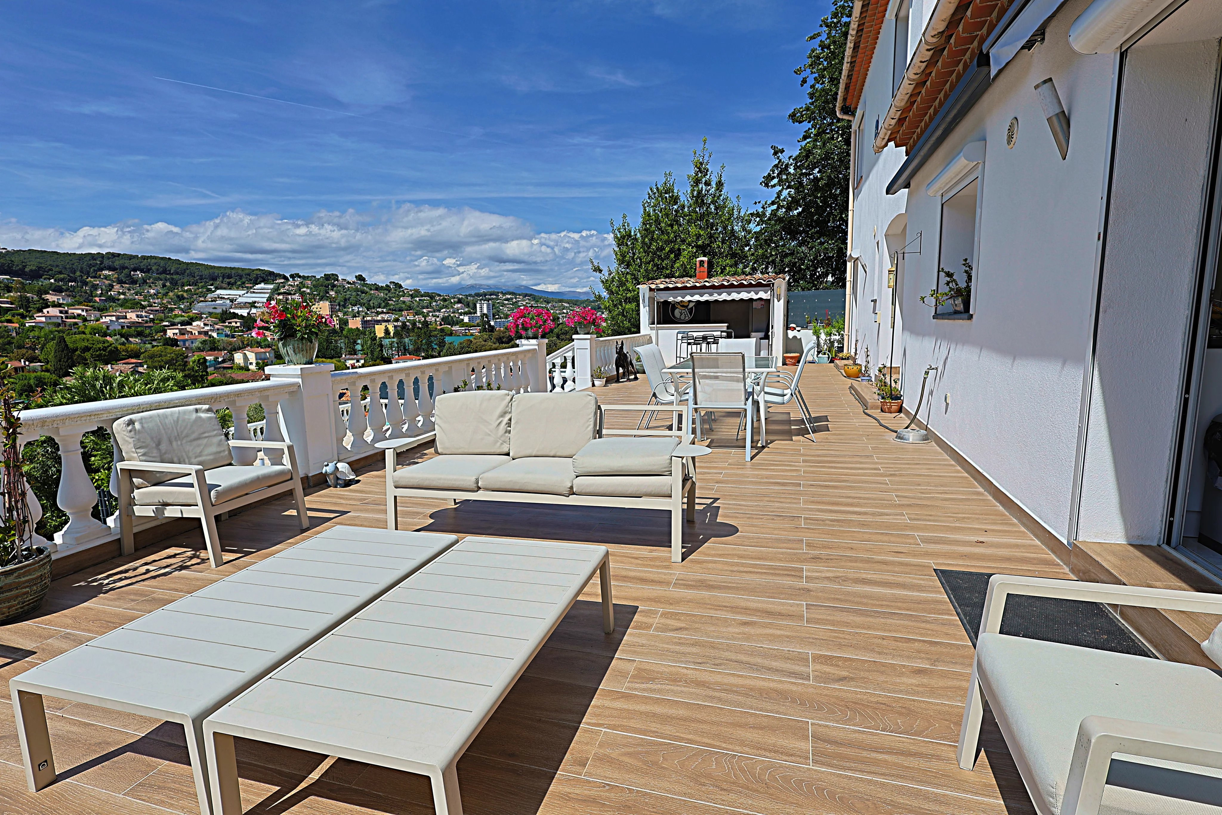 Vallauris · Maison familiale · piscine · vue panoramique colline