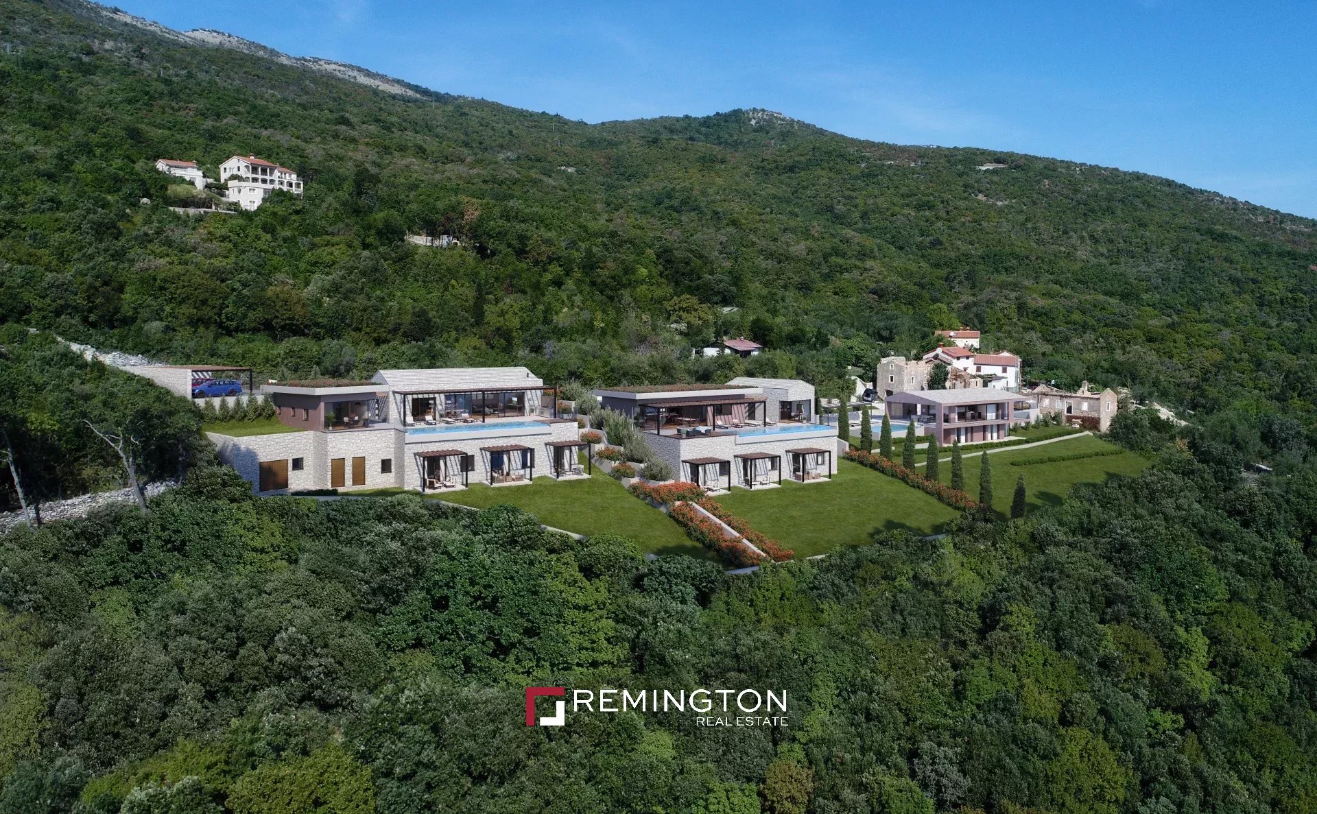 4 Bedroom Villa/Townhouse's Image 5