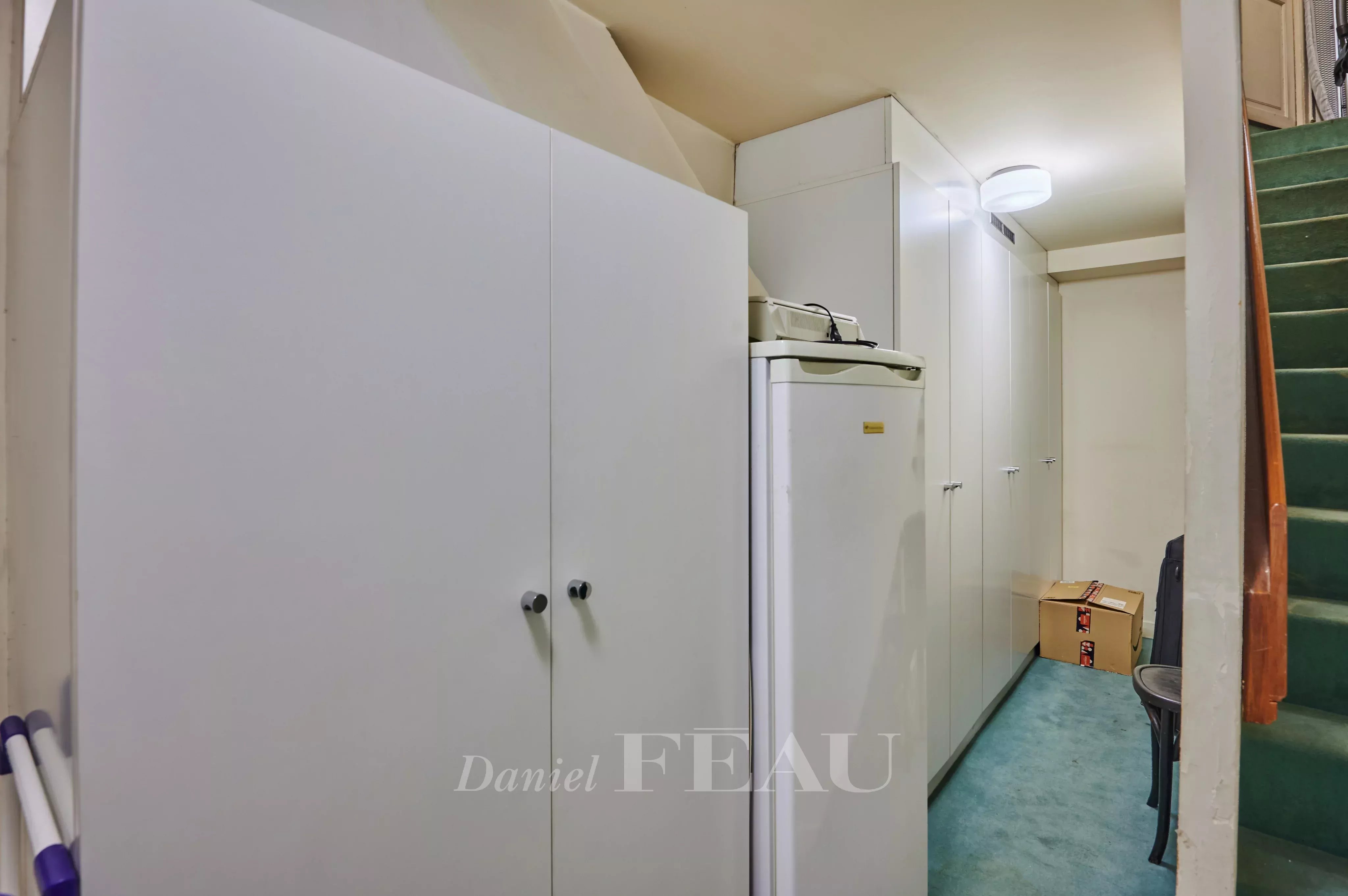 Sale Apartment Paris 16th