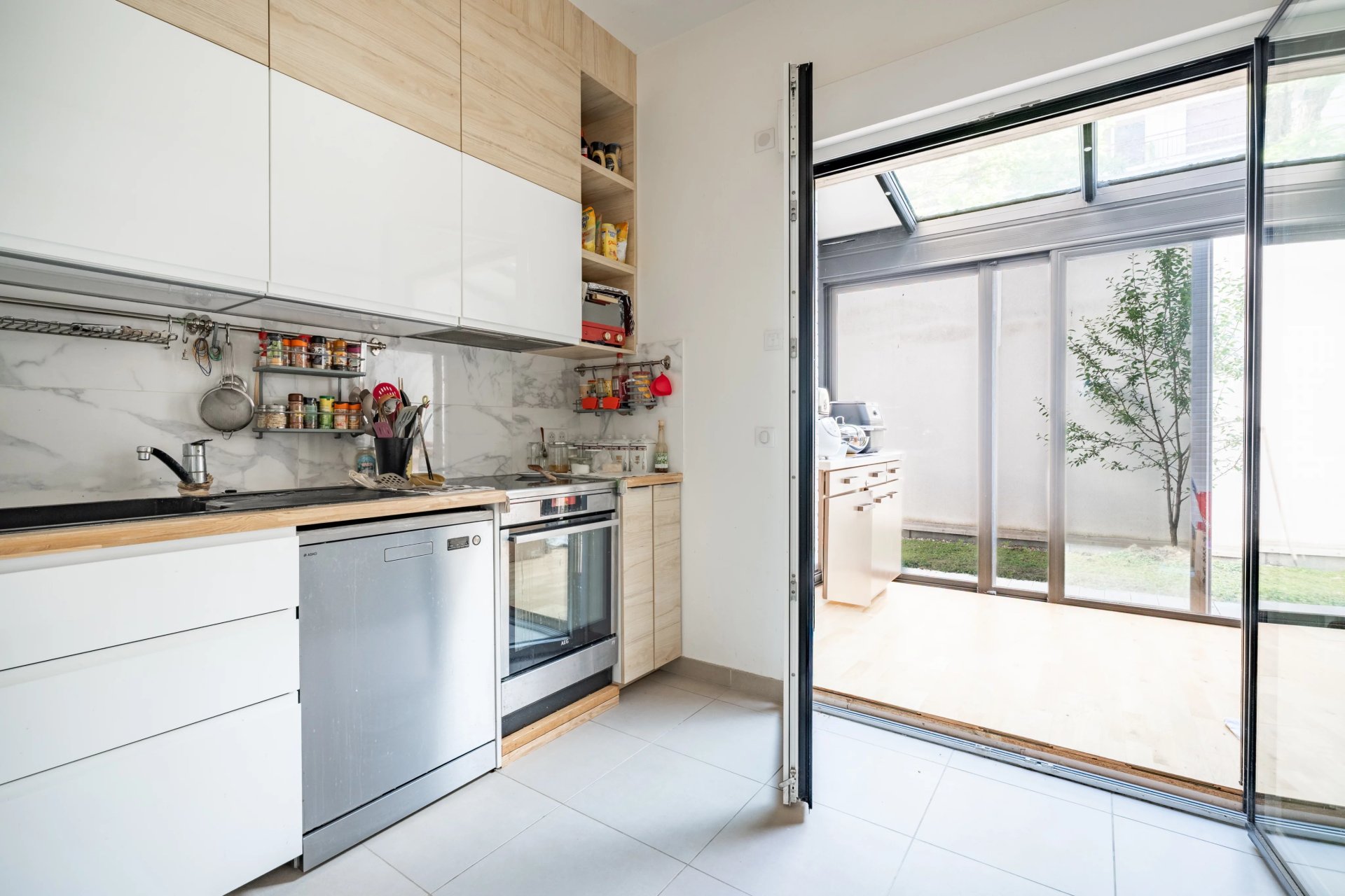 4 Bedroom Villa/Townhouse's Image 3