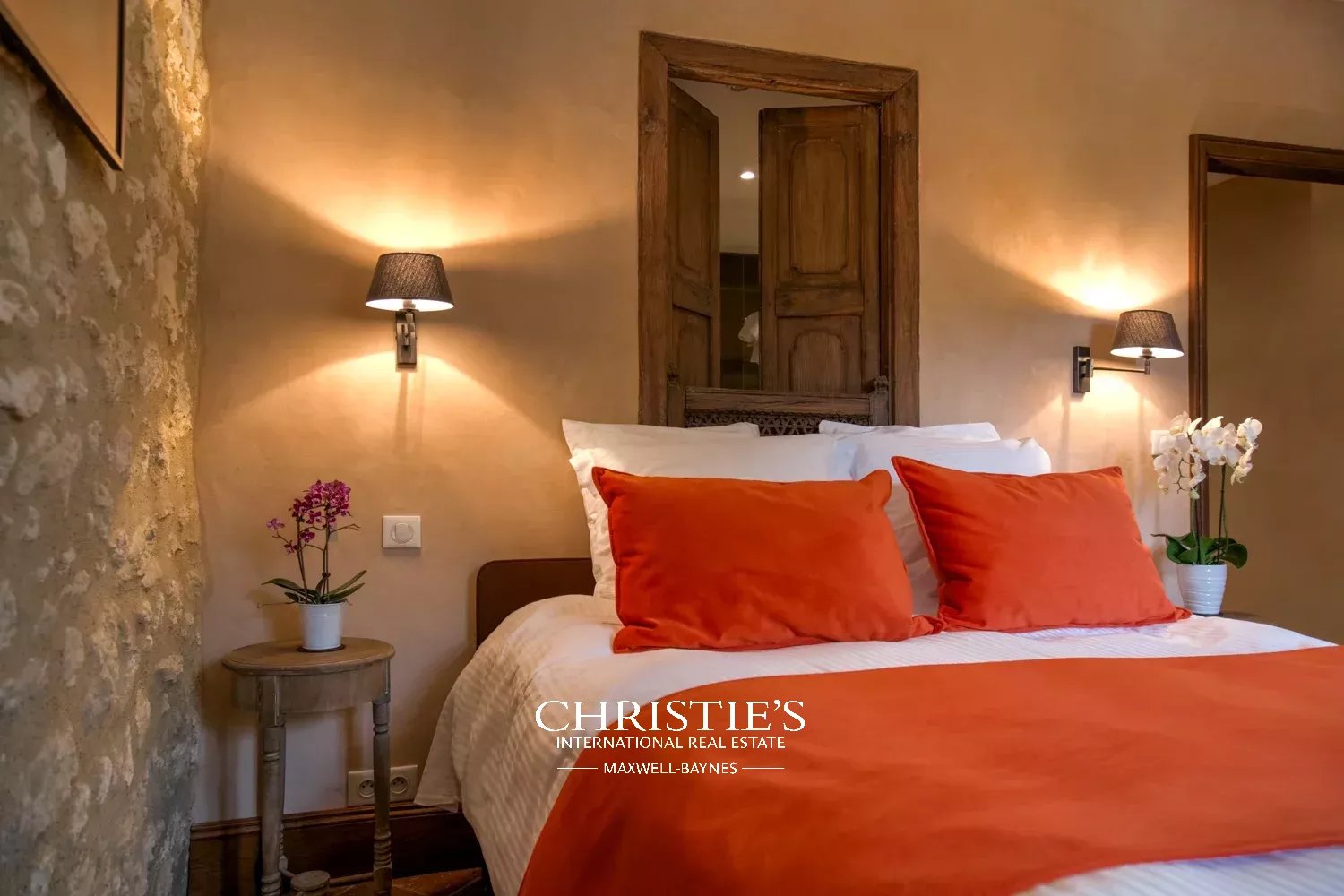 11 Bedroom Villa/Townhouse's Image 32
