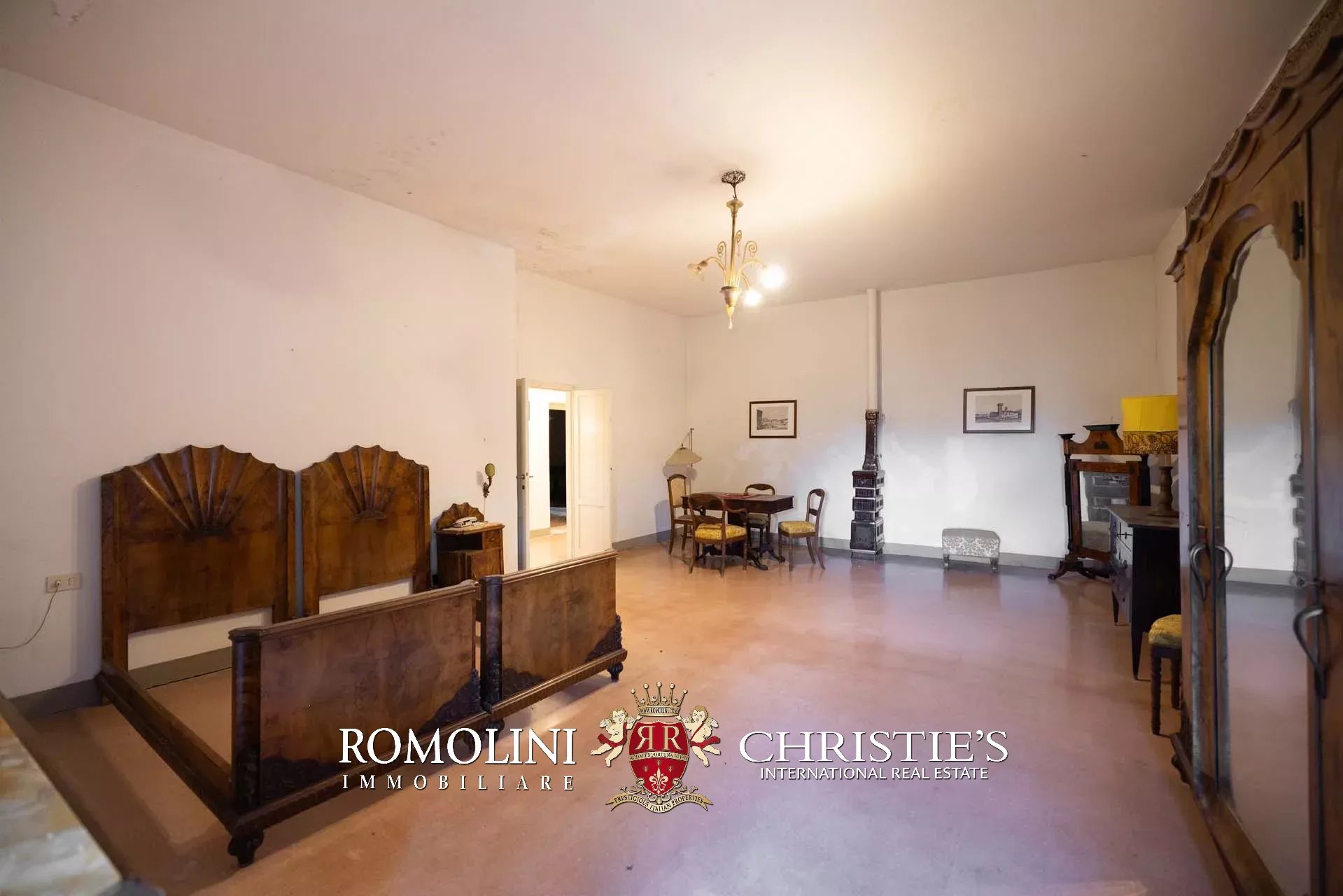 16 Bedroom Villa/Townhouse's Image 45