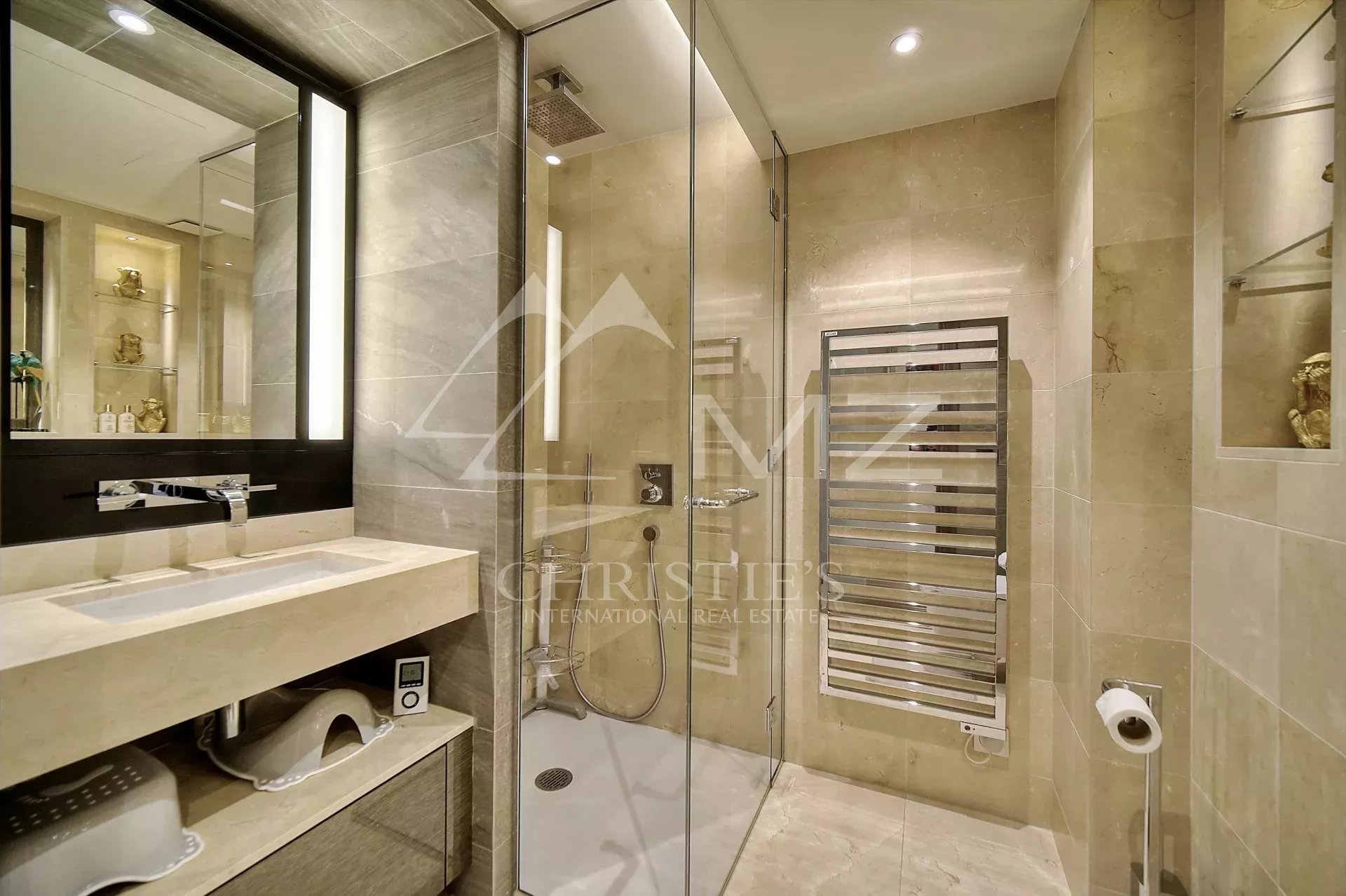 3 Bedroom Apartment/Flat's Image 7
