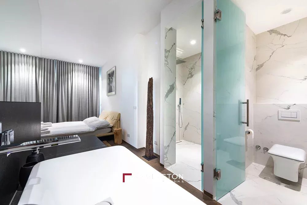 5 Bedroom Villa/Townhouse's Image 28