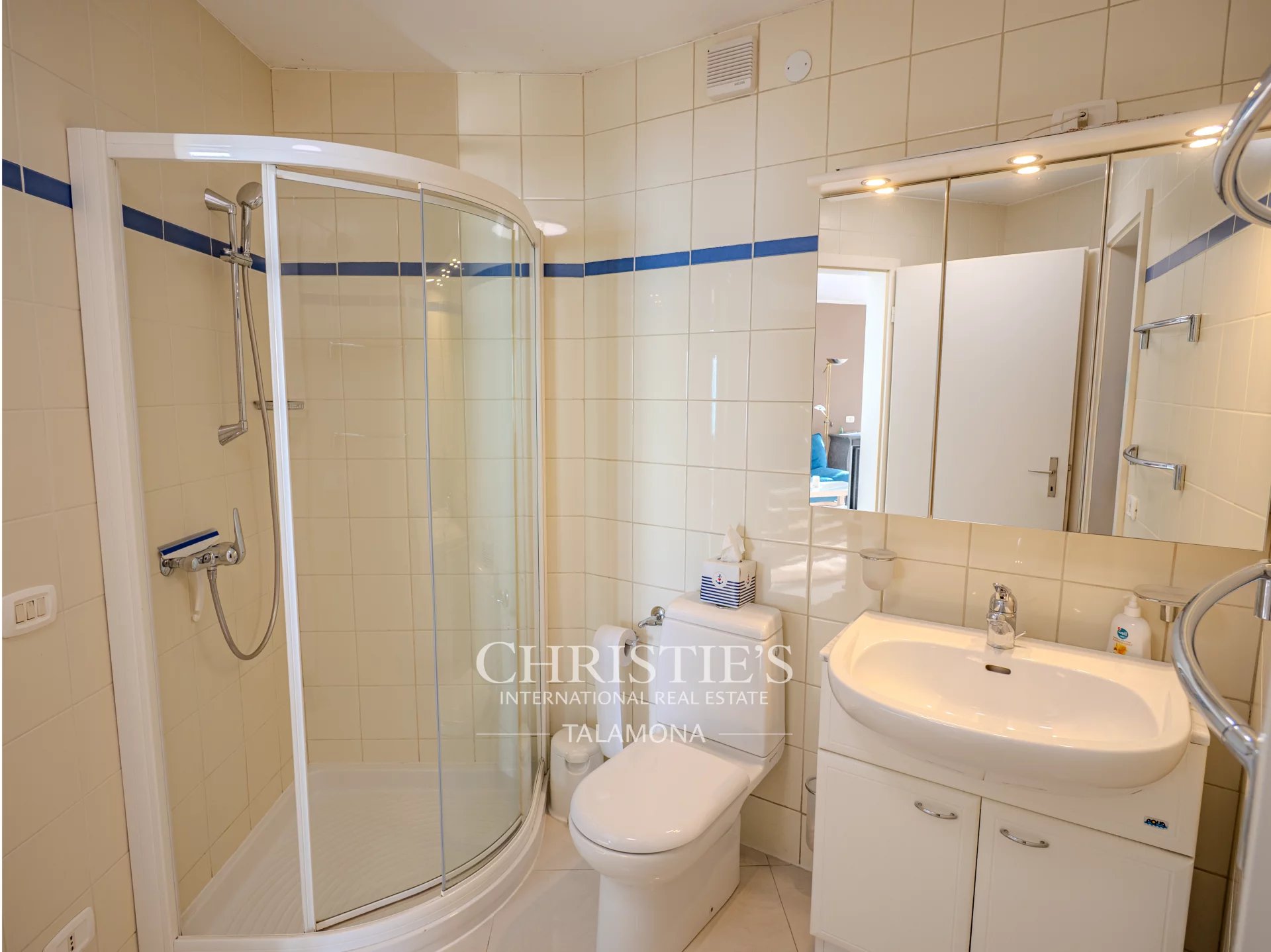 4 Bedroom Villa/Townhouse's Image 29