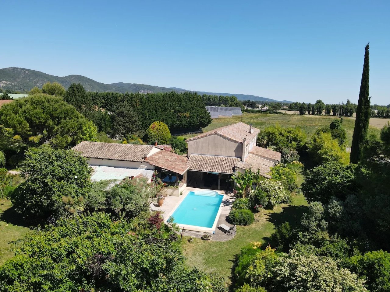 Vallée Du Rhône -  Corps De Ferme Rénové Avec Piscine