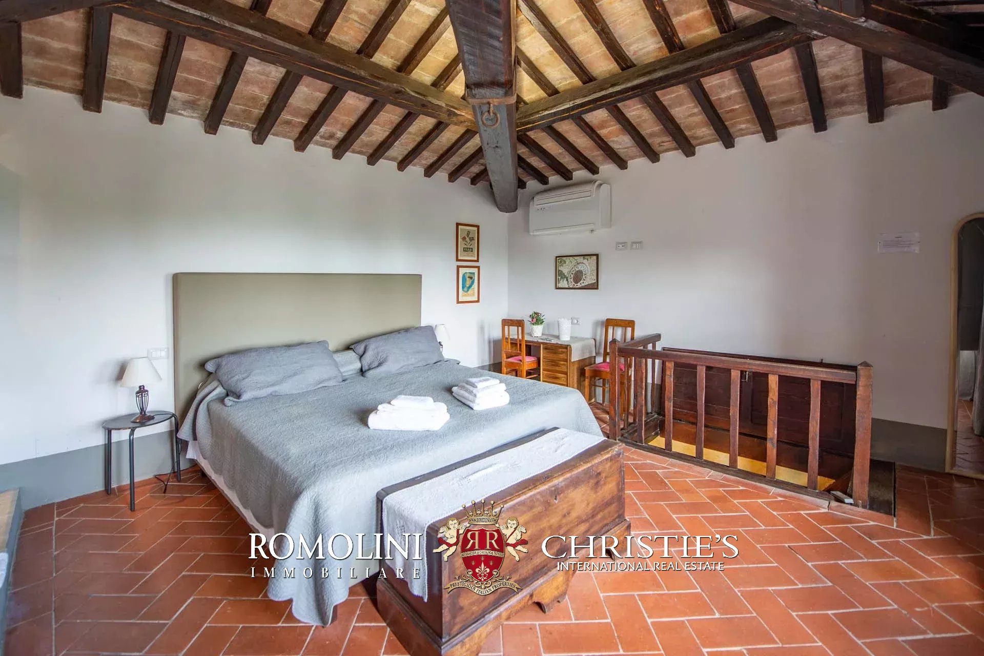 25 Bedroom Villa/Townhouse's Image 47