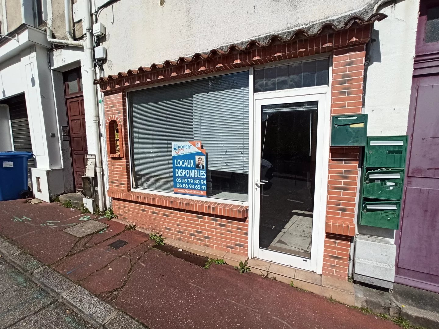 LOC Local Commercial/Activités170m2 avec Travaux