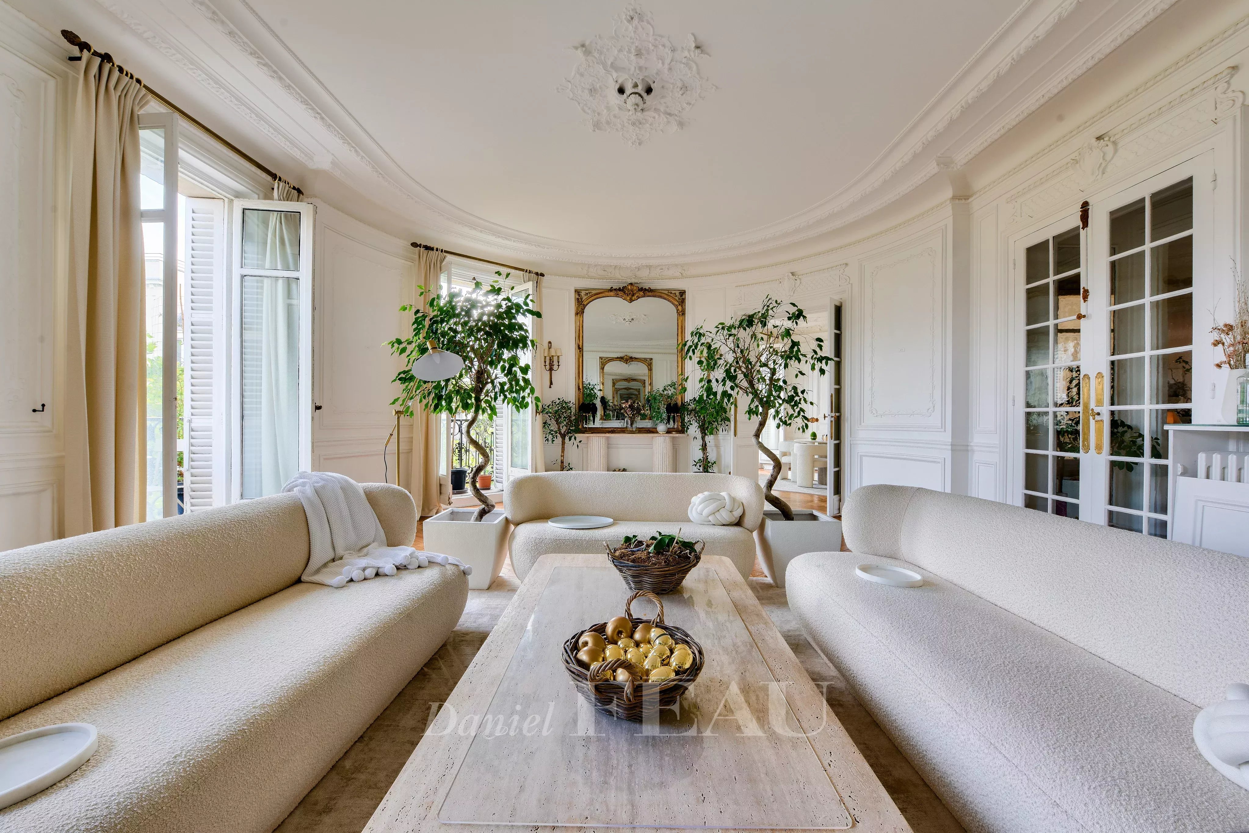 Location Appartement Paris 8ème