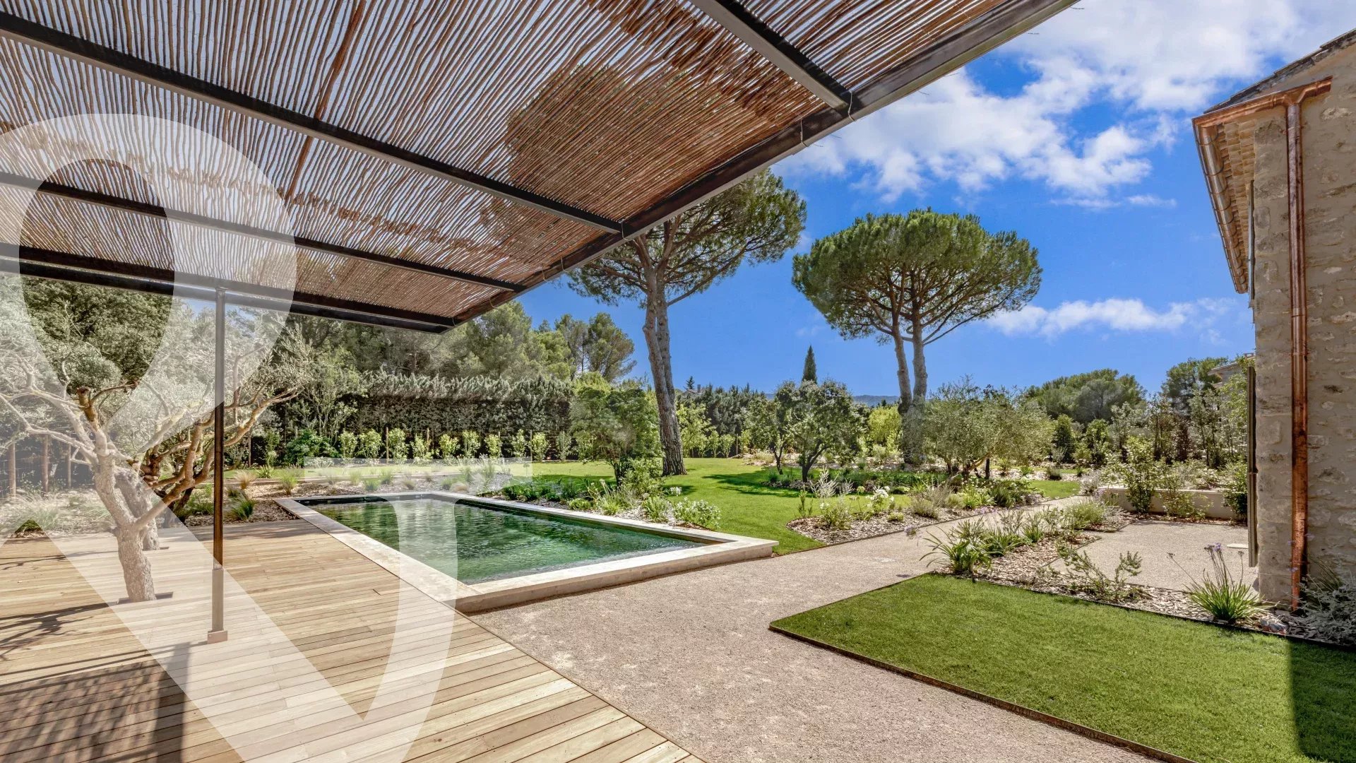 RESTAURATION DE GRANDE QUALITE