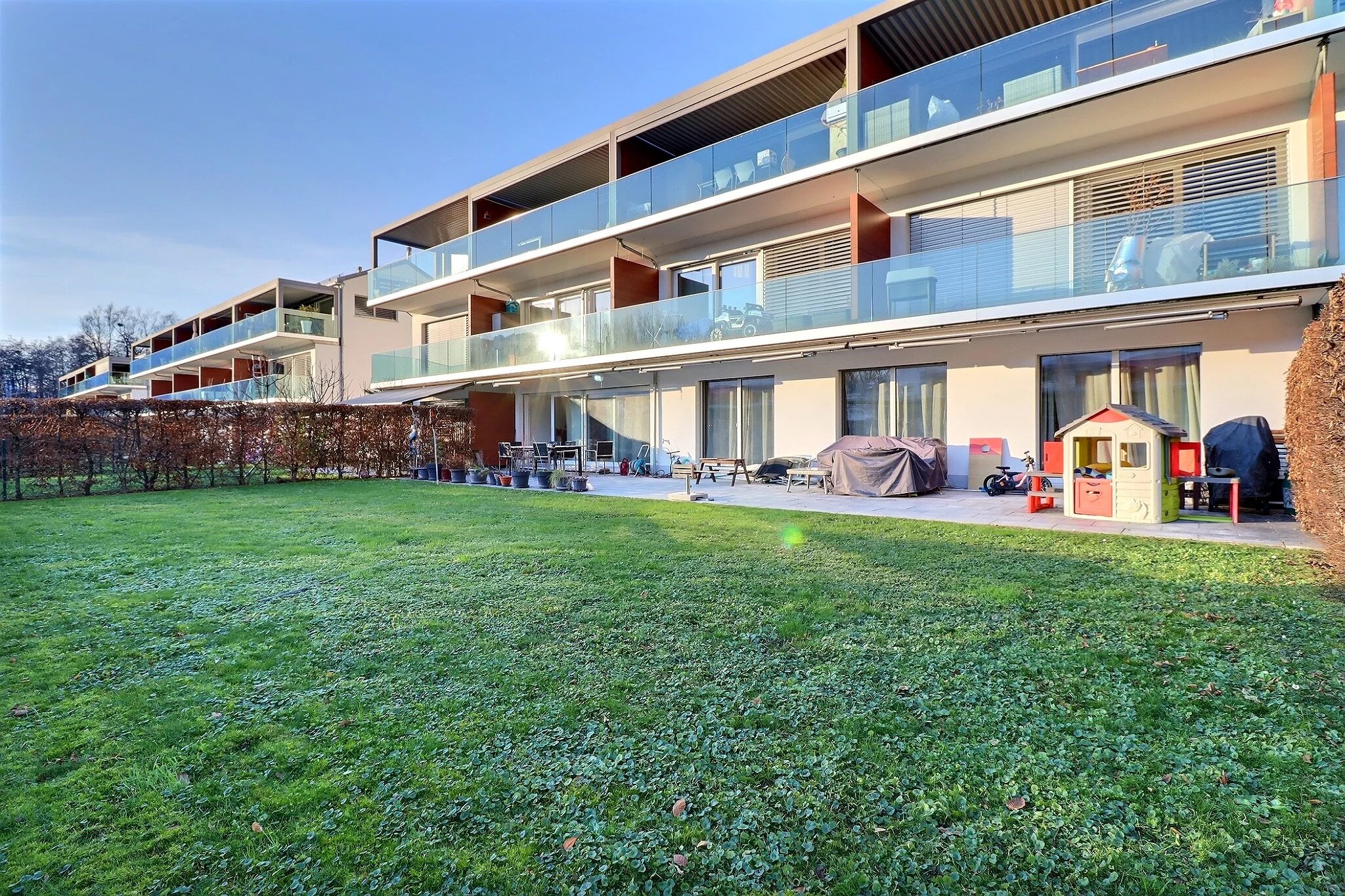 Élégant appartement 5.5 pièces avec jardin et terrasse