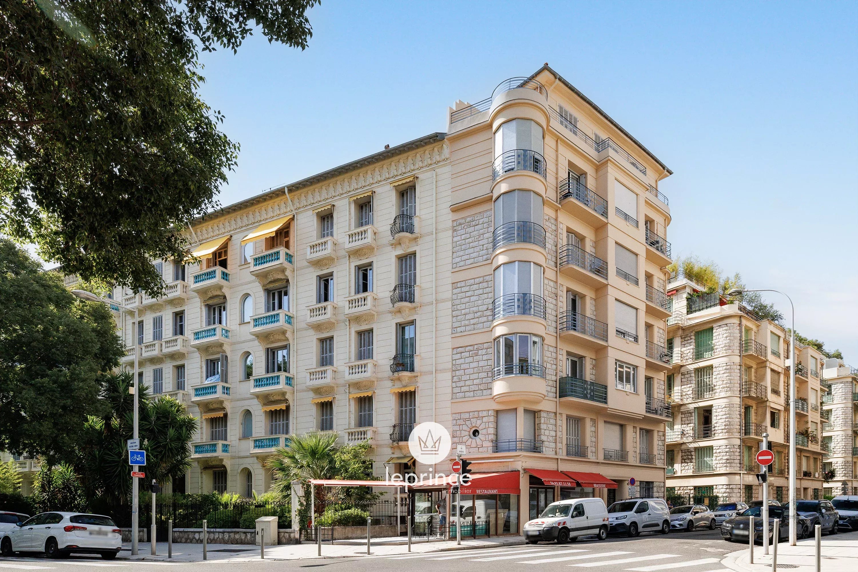 Agence immobilière de 