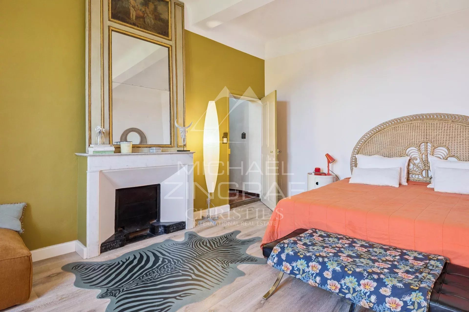 6 Bedroom Villa/Townhouse's Image 5