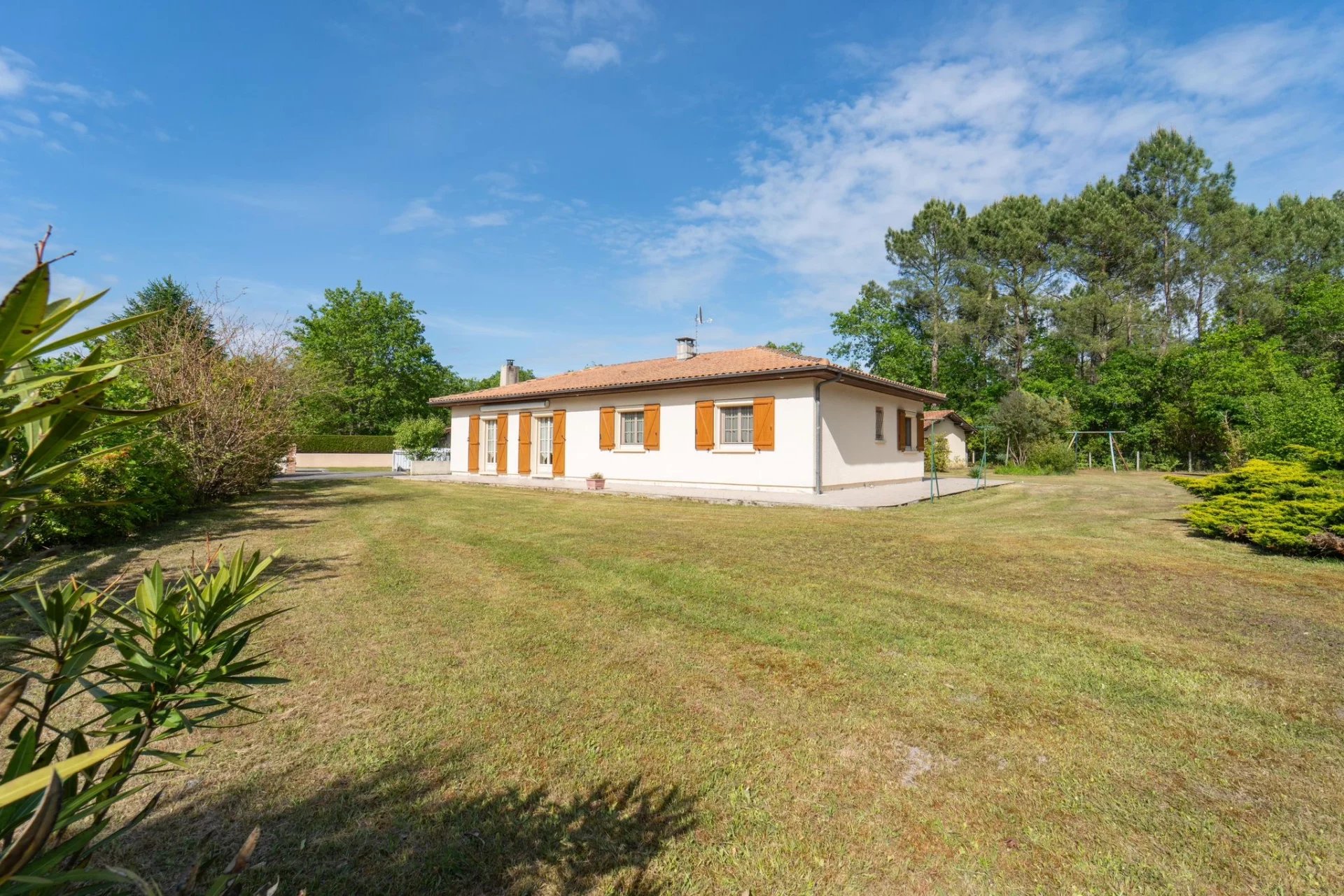 Jolie Propriété 120m² sur son magnifique terrain de 2450m²