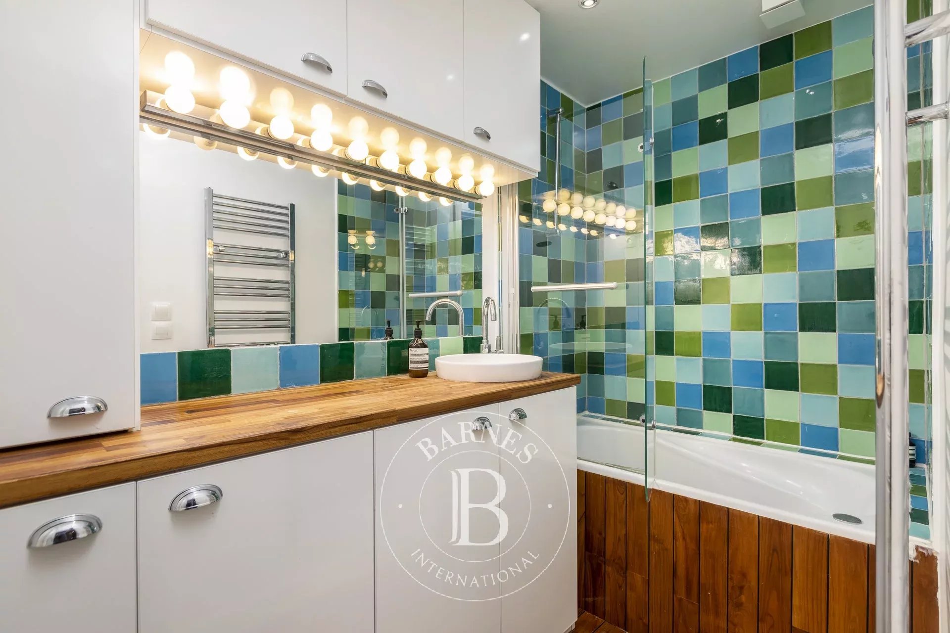 Daire Paris 10ème - picture 7