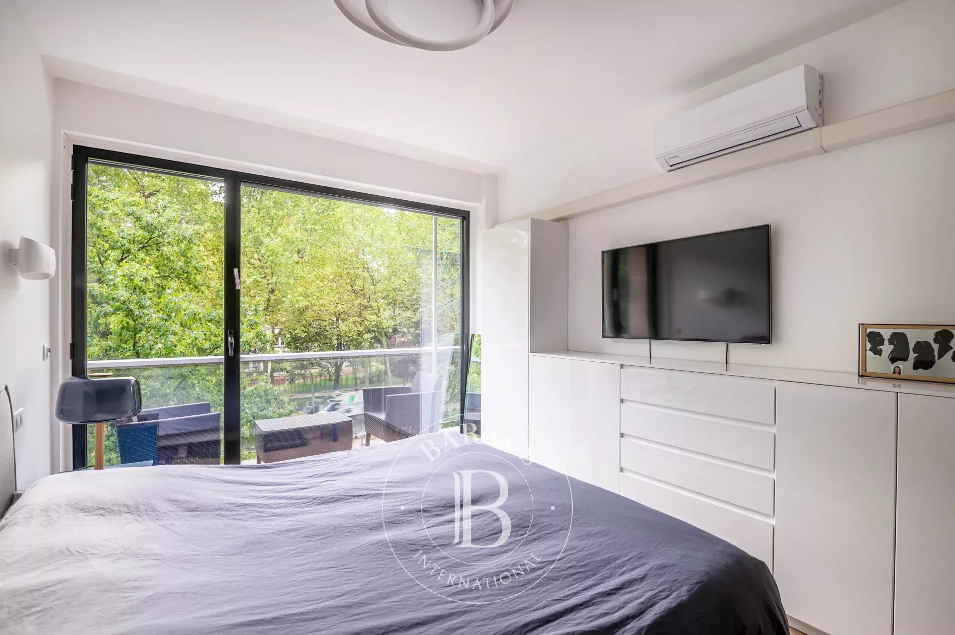 Neuilly - Château-Perronet - 3-bedroom apartment - picture 12