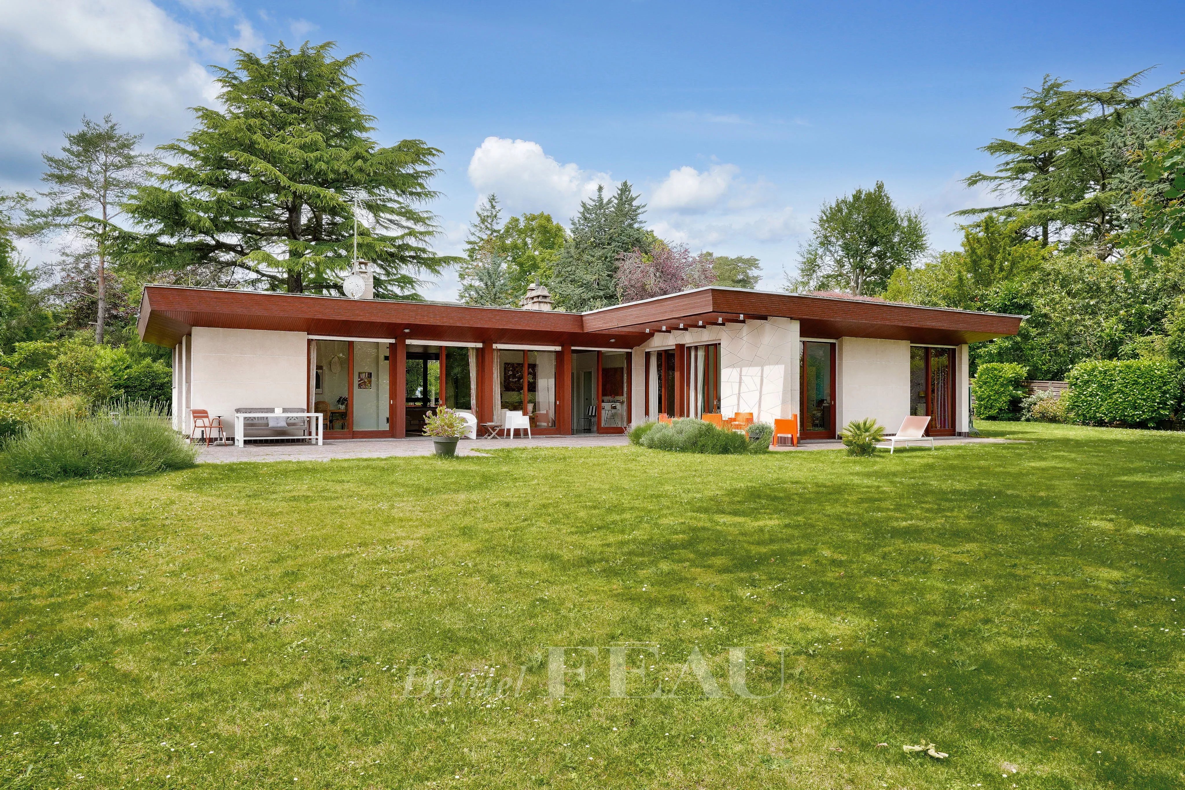 Garches - Golf de Saint-Cloud - Maison d'architecte.