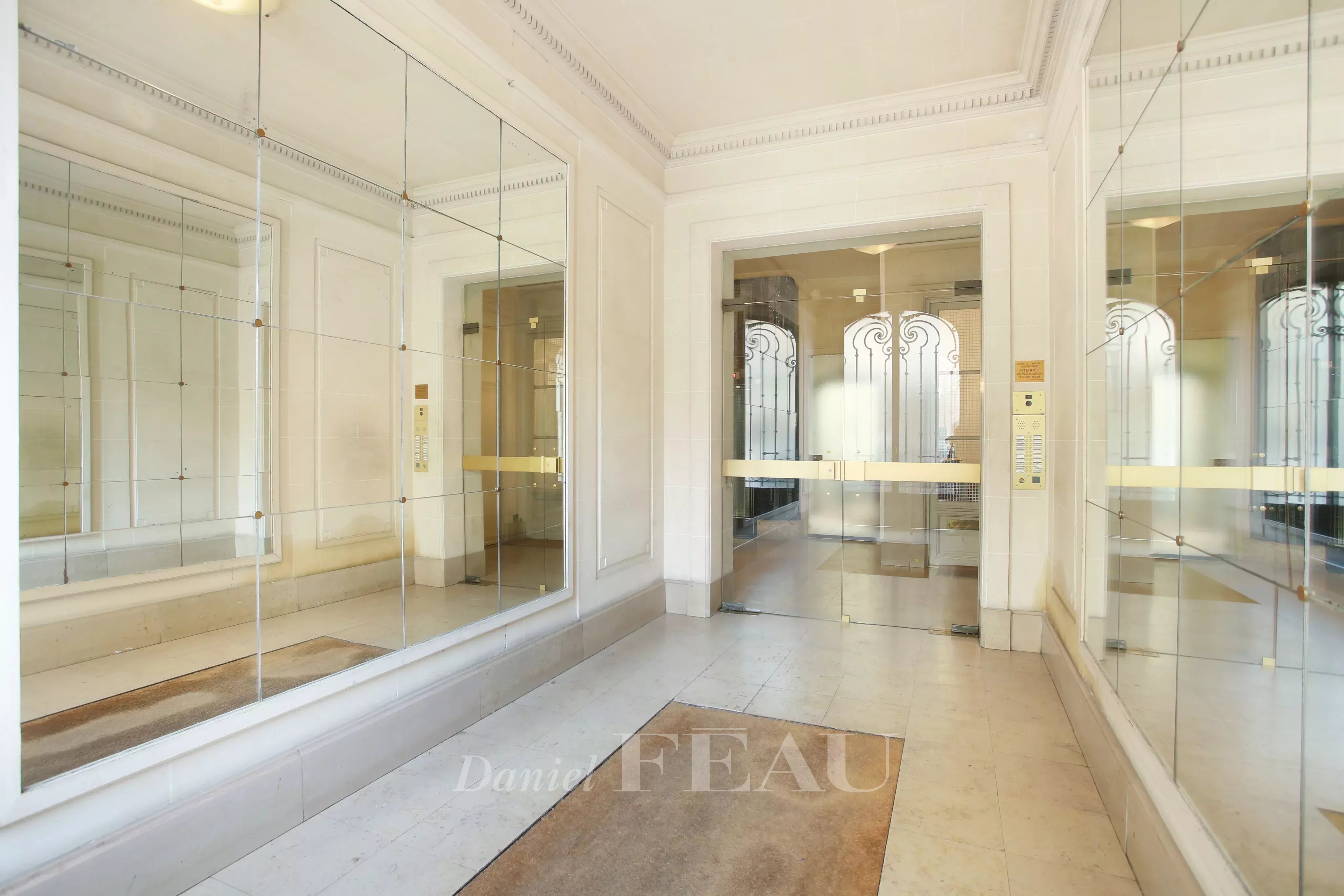 Rental Apartment Paris 8th
